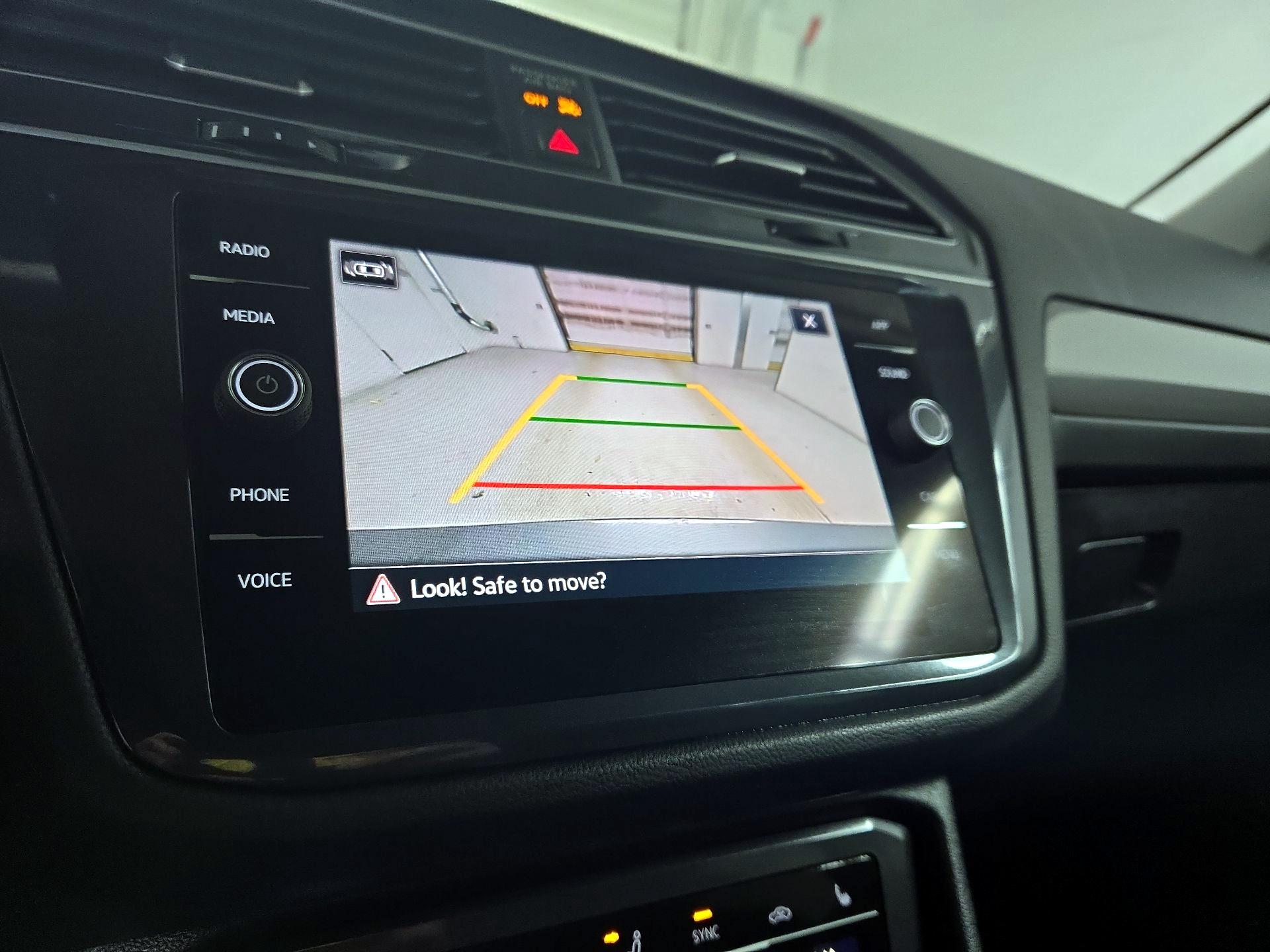 Thumbnail: 2024 Volkswagen Tiguan - 14