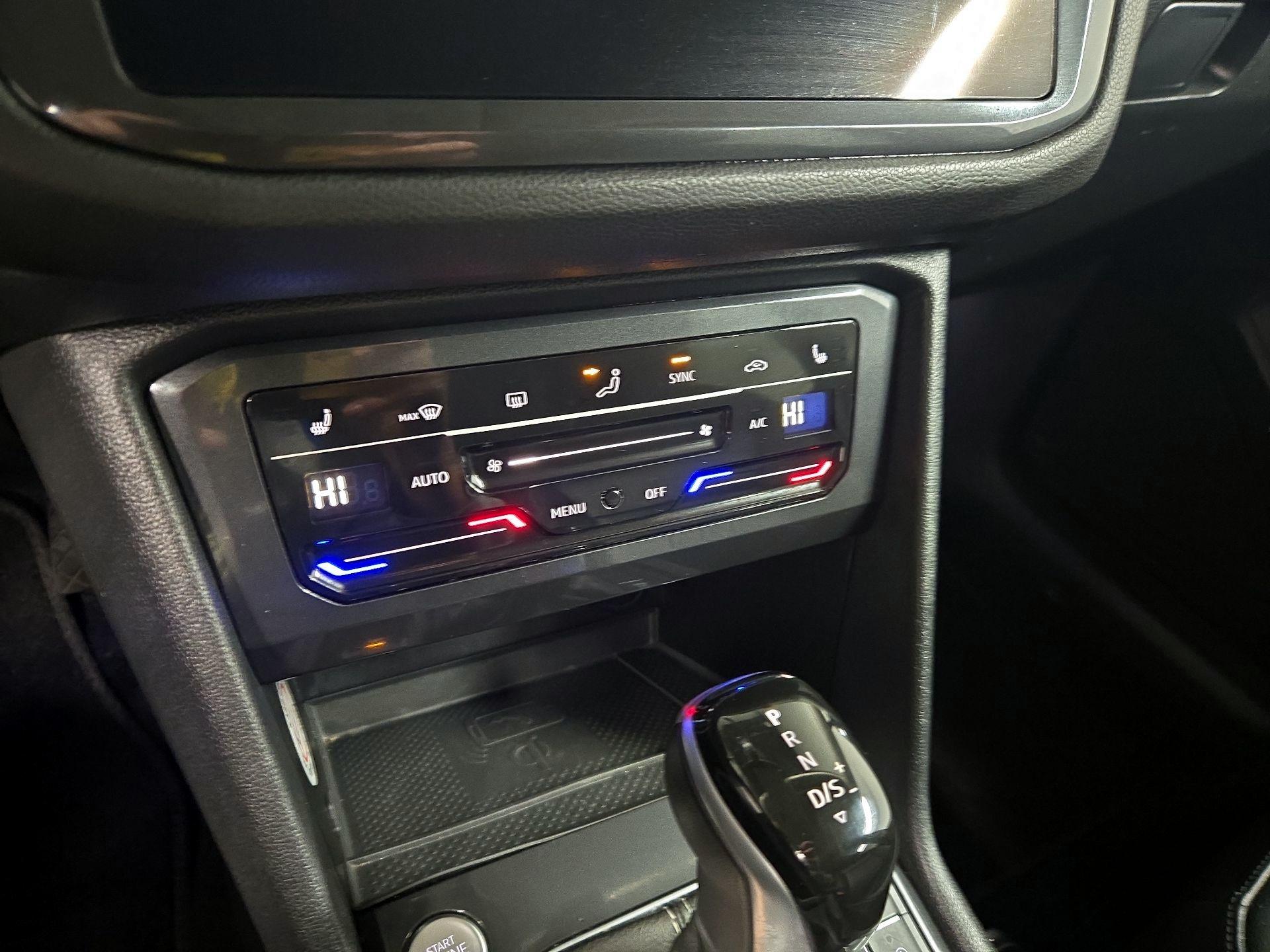 Thumbnail: 2024 Volkswagen Tiguan - 16