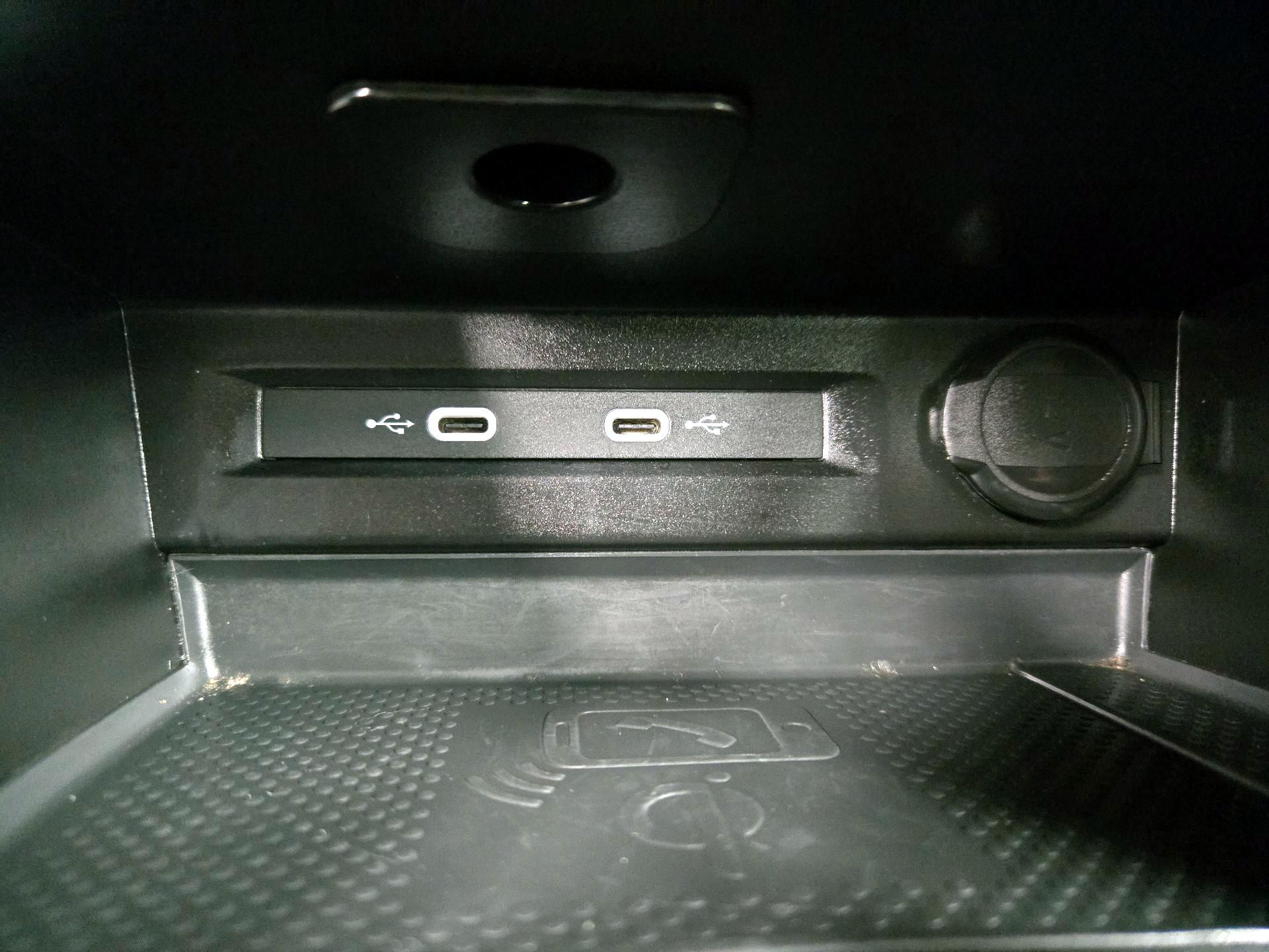 Thumbnail: 2024 Volkswagen Tiguan - 18