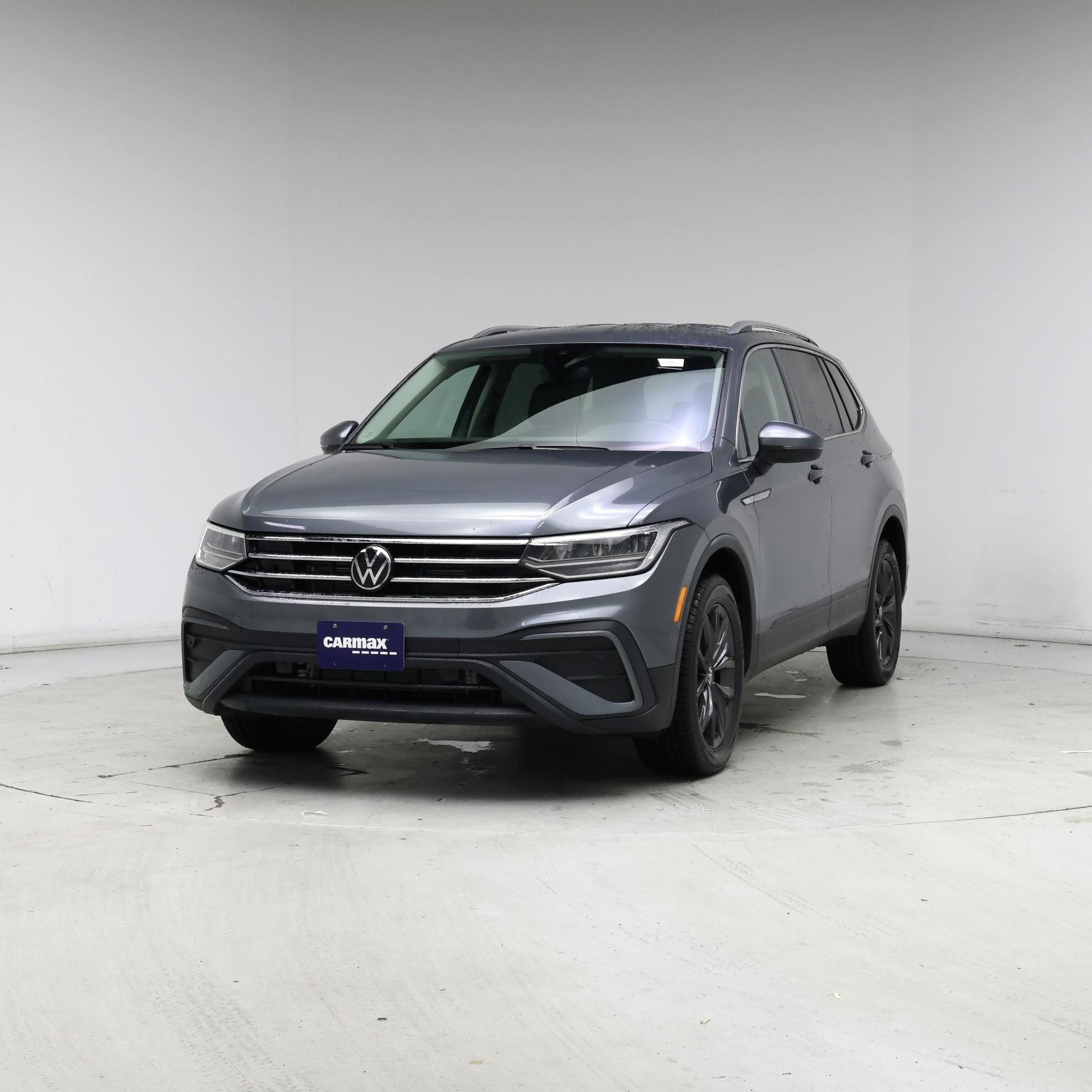 Thumbnail: 2024 Volkswagen Tiguan - 4