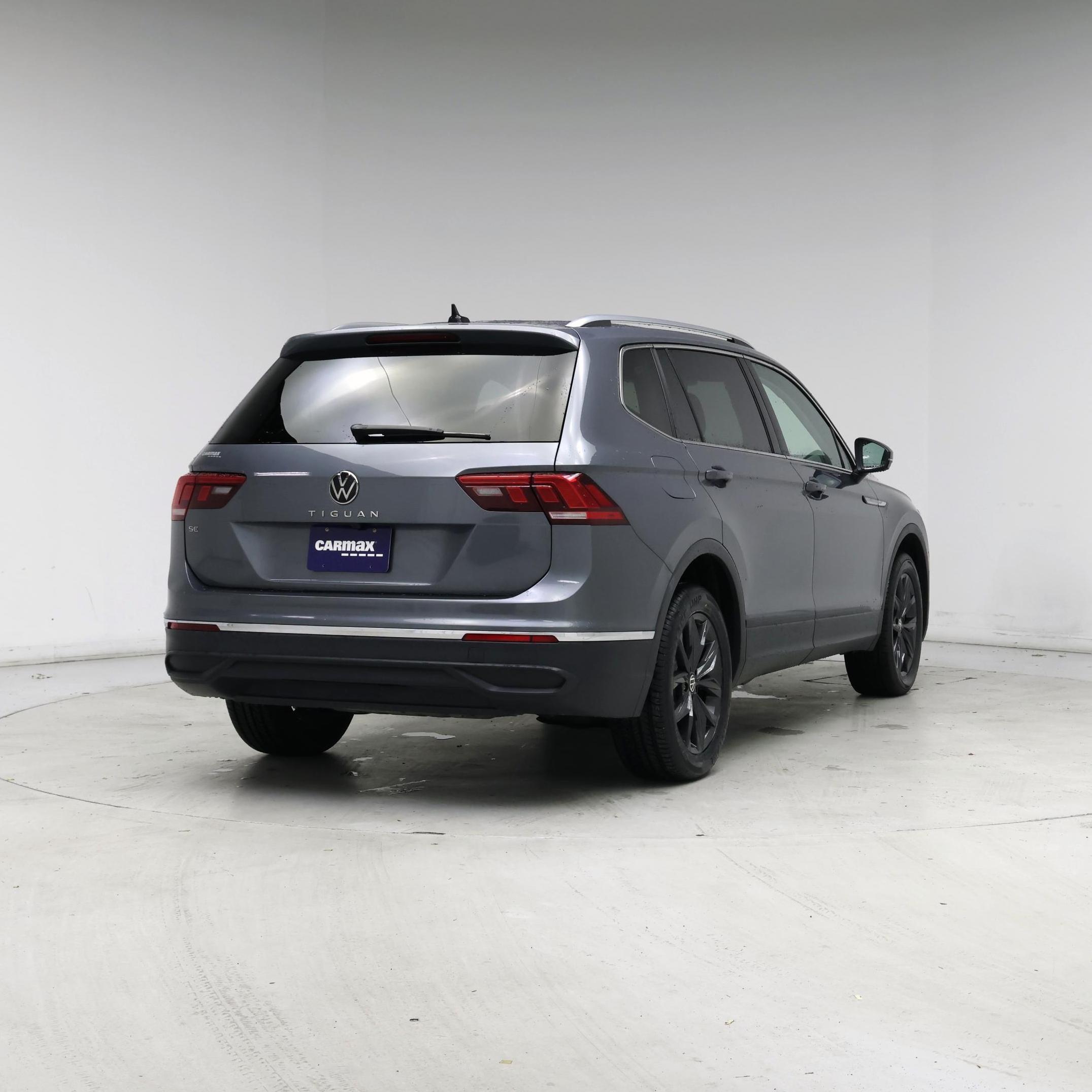 Thumbnail: 2024 Volkswagen Tiguan - 8