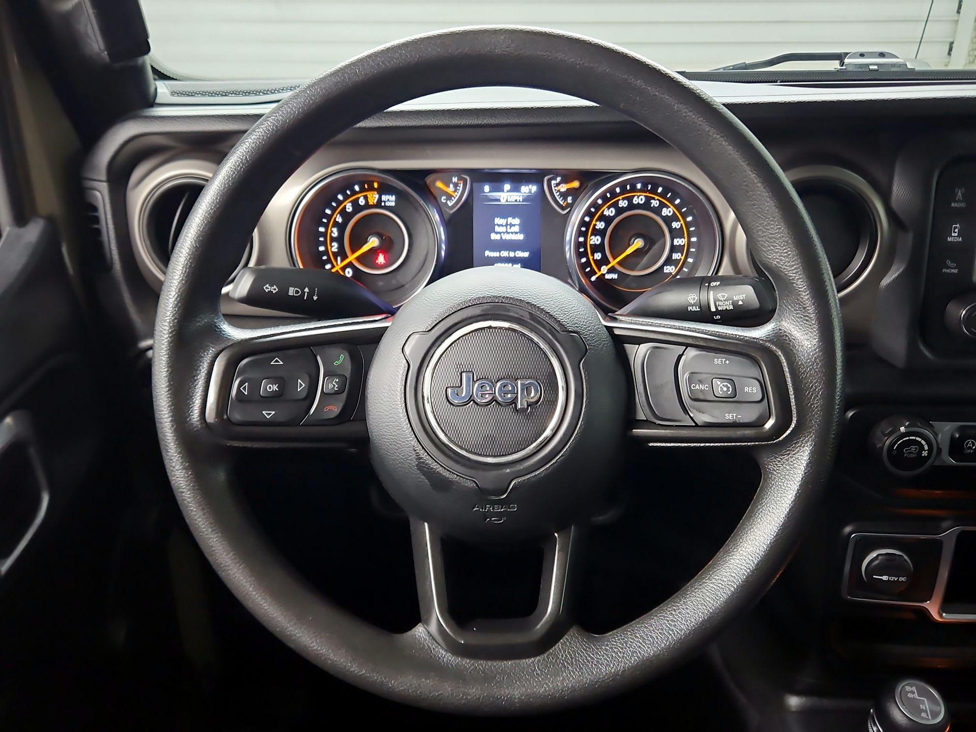 Thumbnail: 2020 Jeep Gladiator - 10