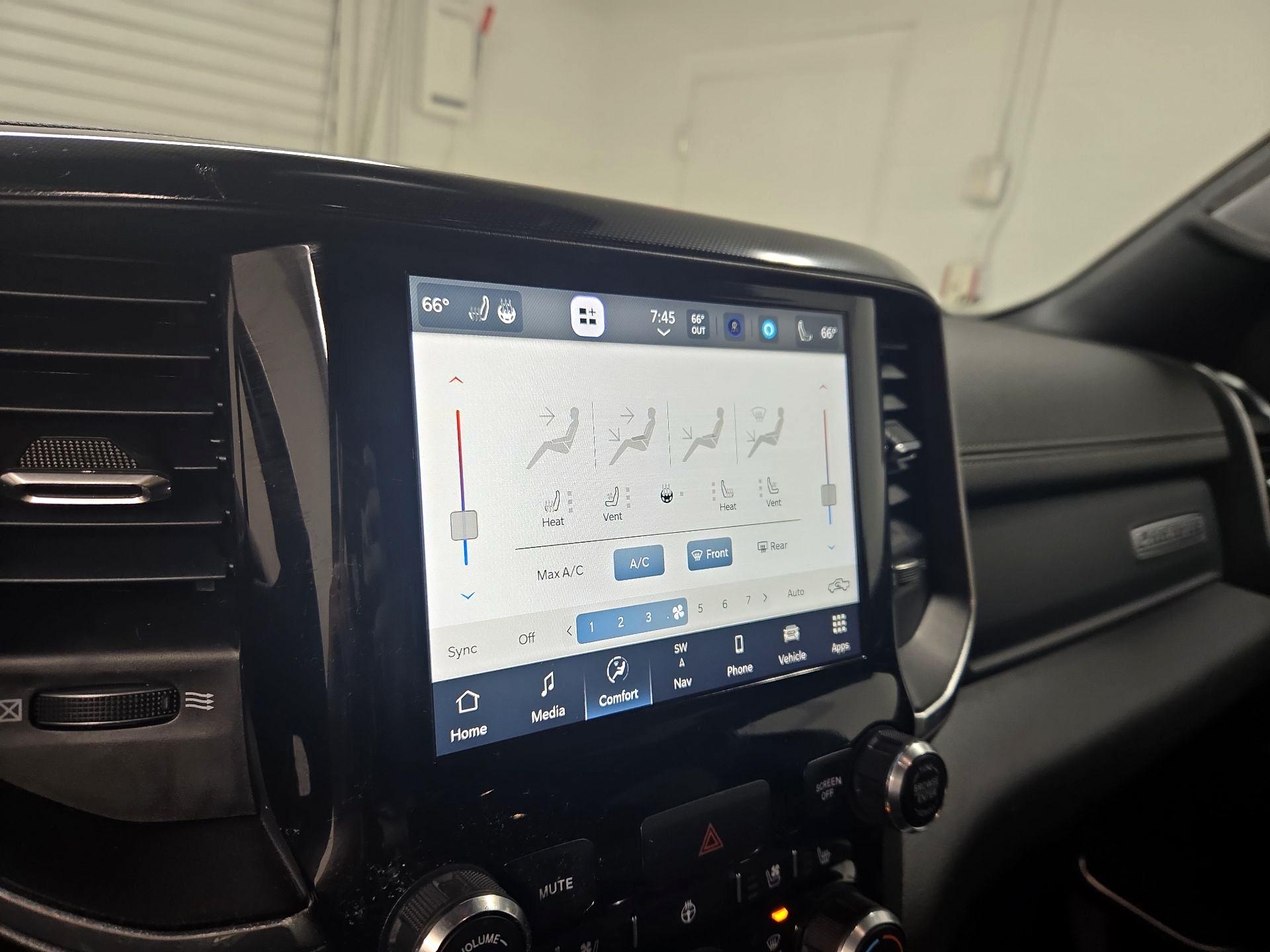 Thumbnail: 2022 RAM 1500 - 17