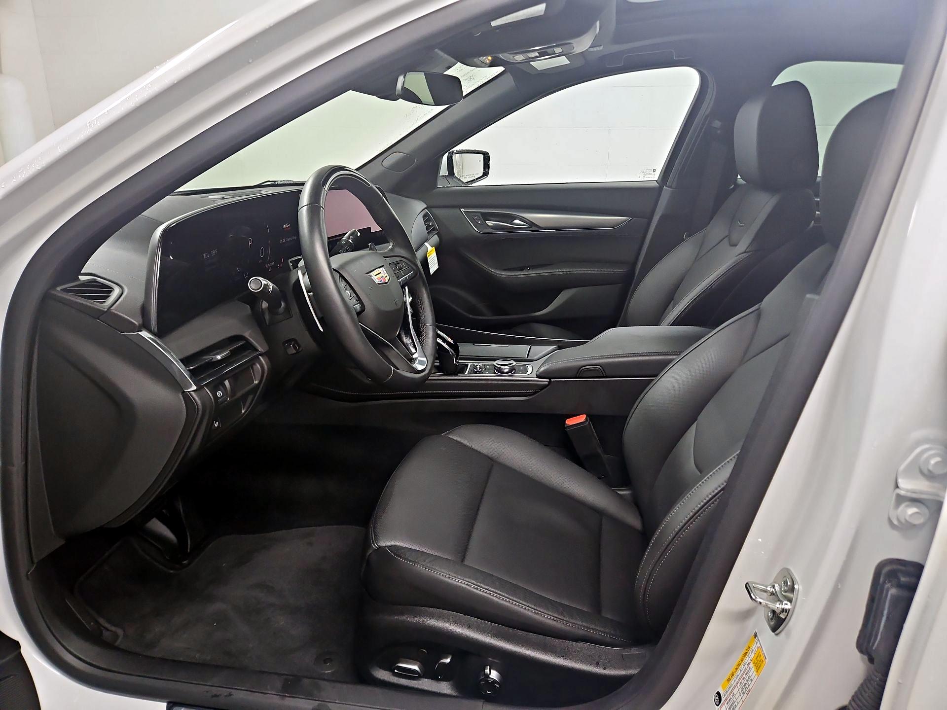 Thumbnail: 2025 Cadillac CT5 - 11