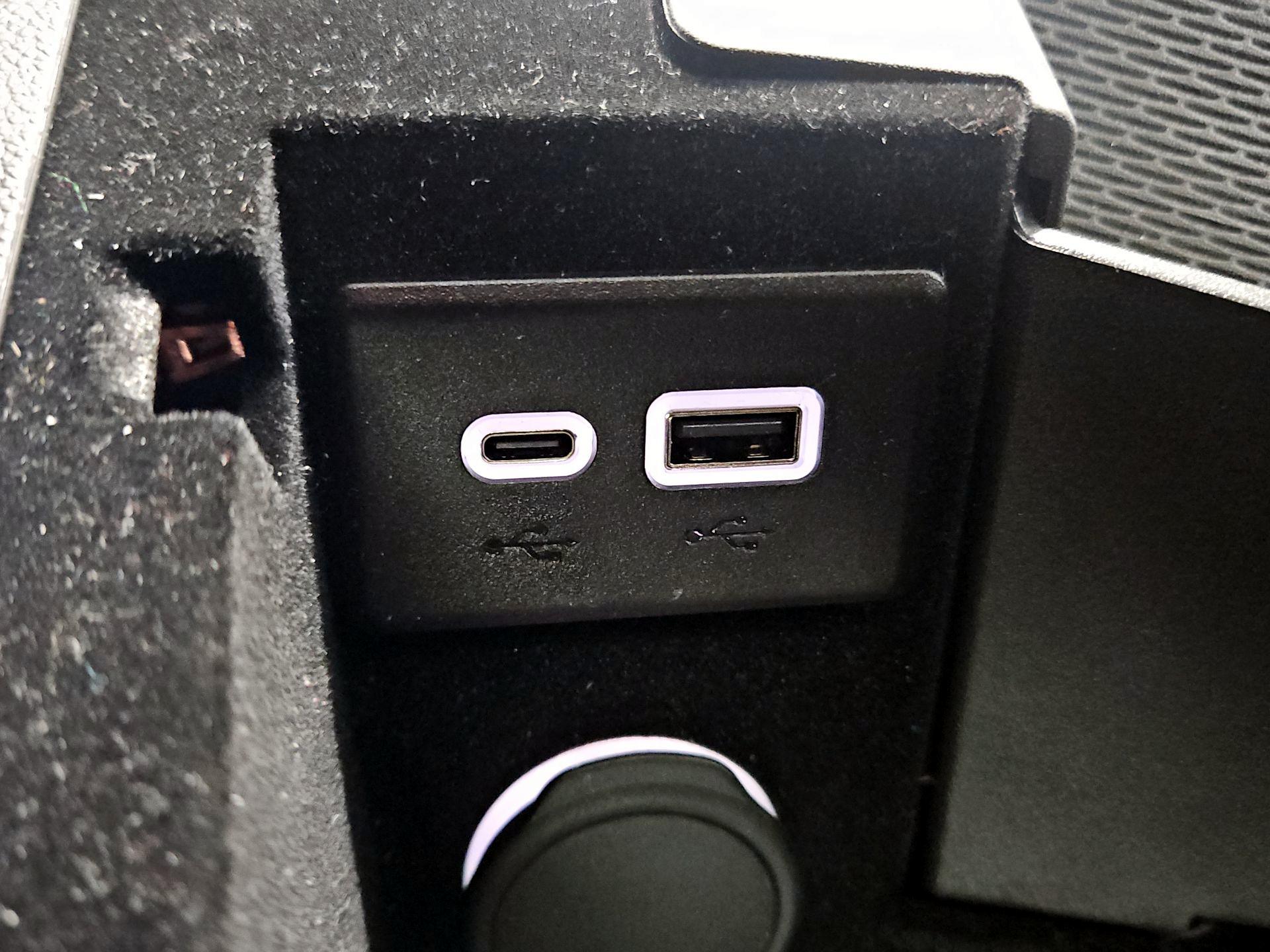 Thumbnail: 2025 Cadillac CT5 - 19