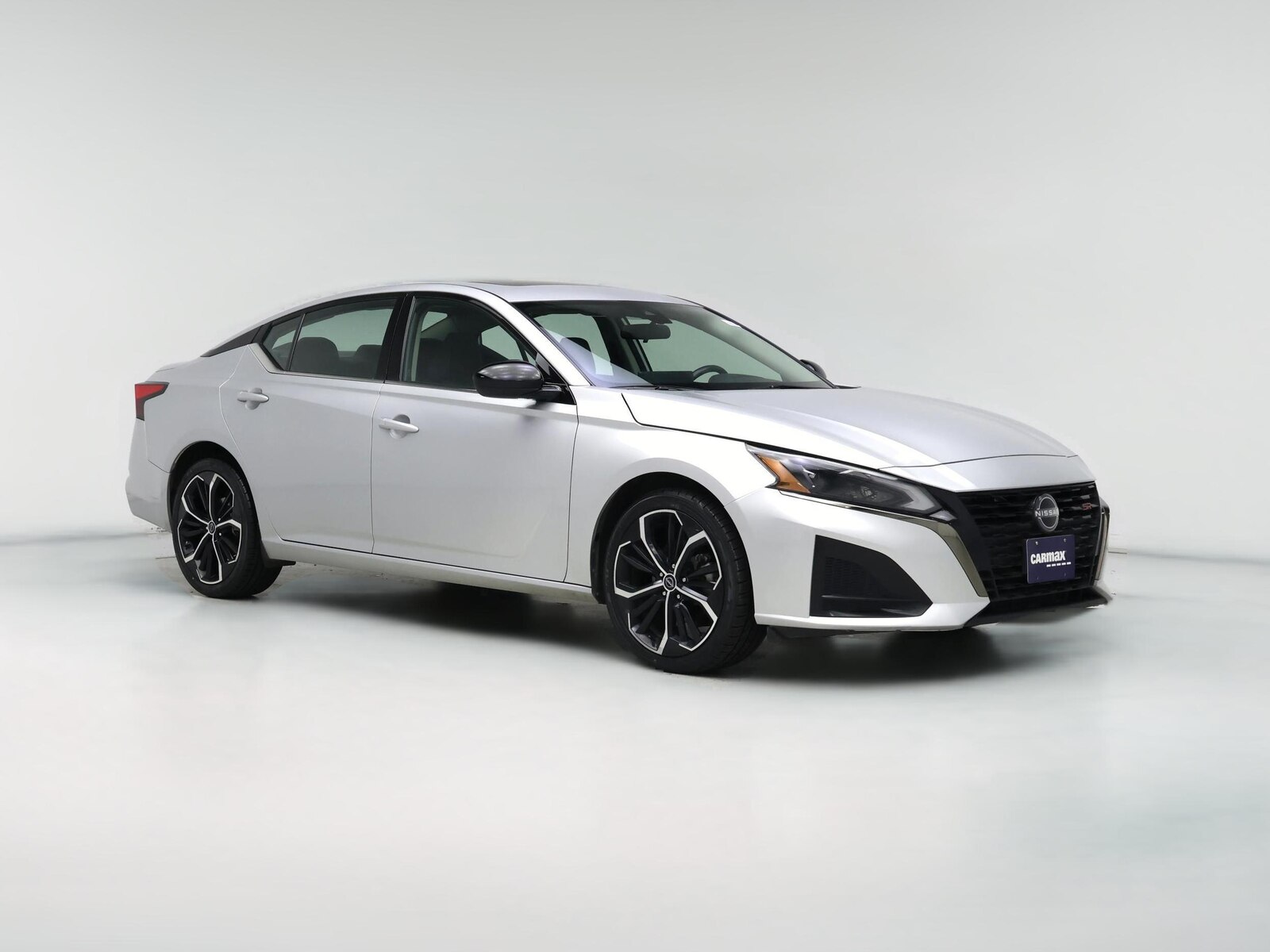 2023 Nissan Altima SR