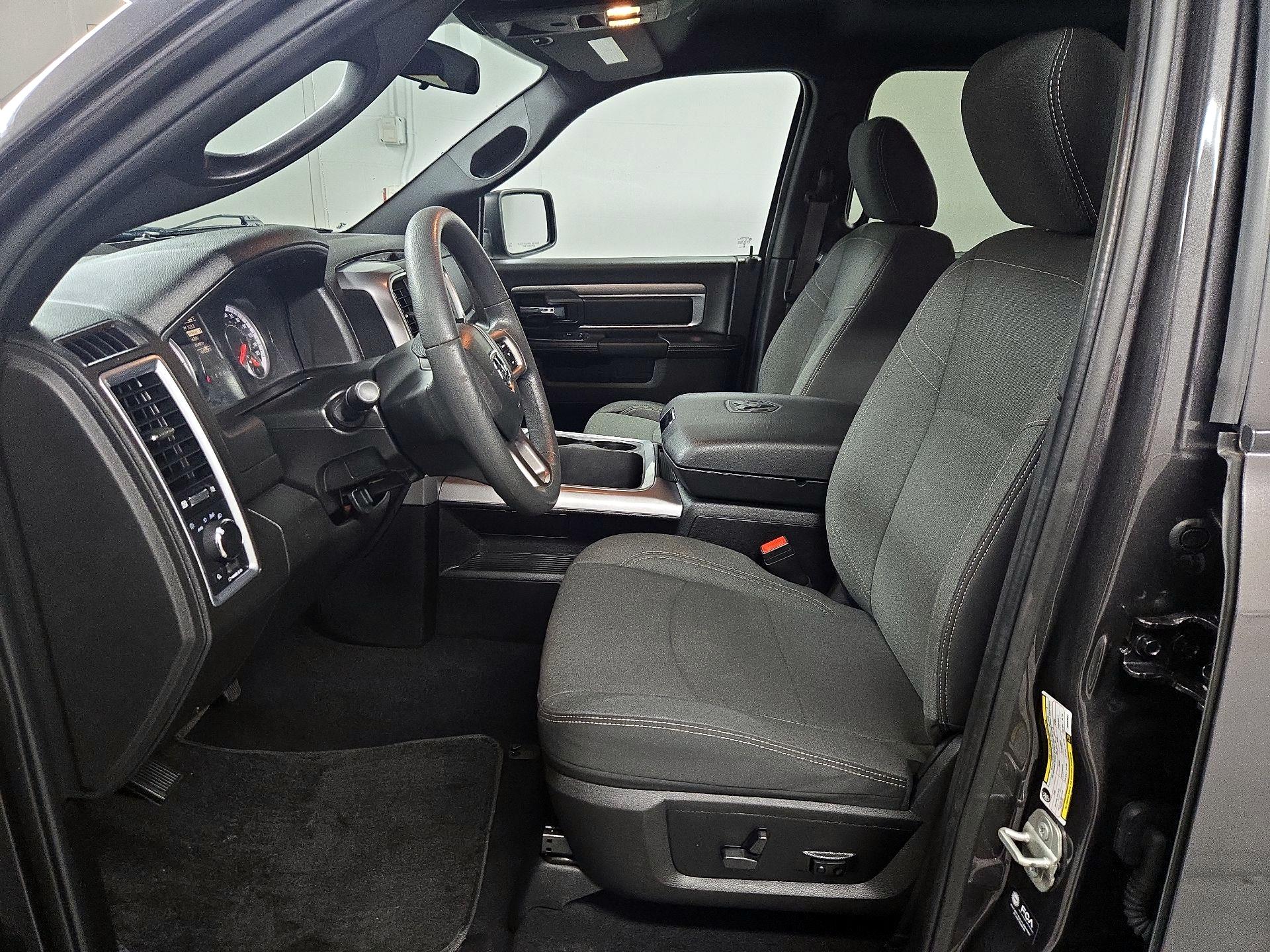 Thumbnail: 2023 RAM 1500 Classic - 11