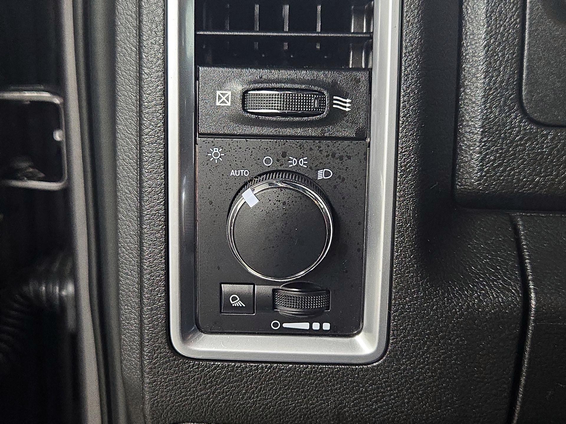 Thumbnail: 2023 RAM 1500 Classic - 13