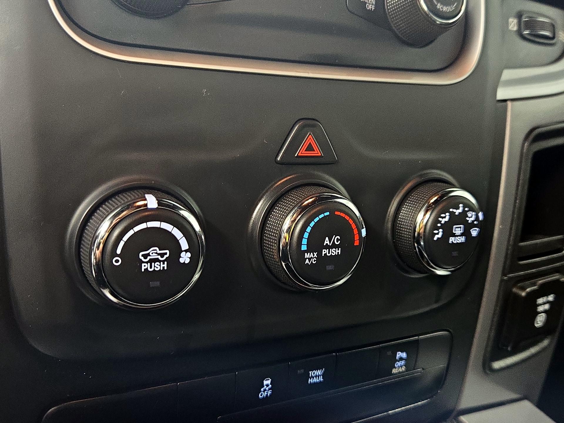 Thumbnail: 2023 RAM 1500 Classic - 16