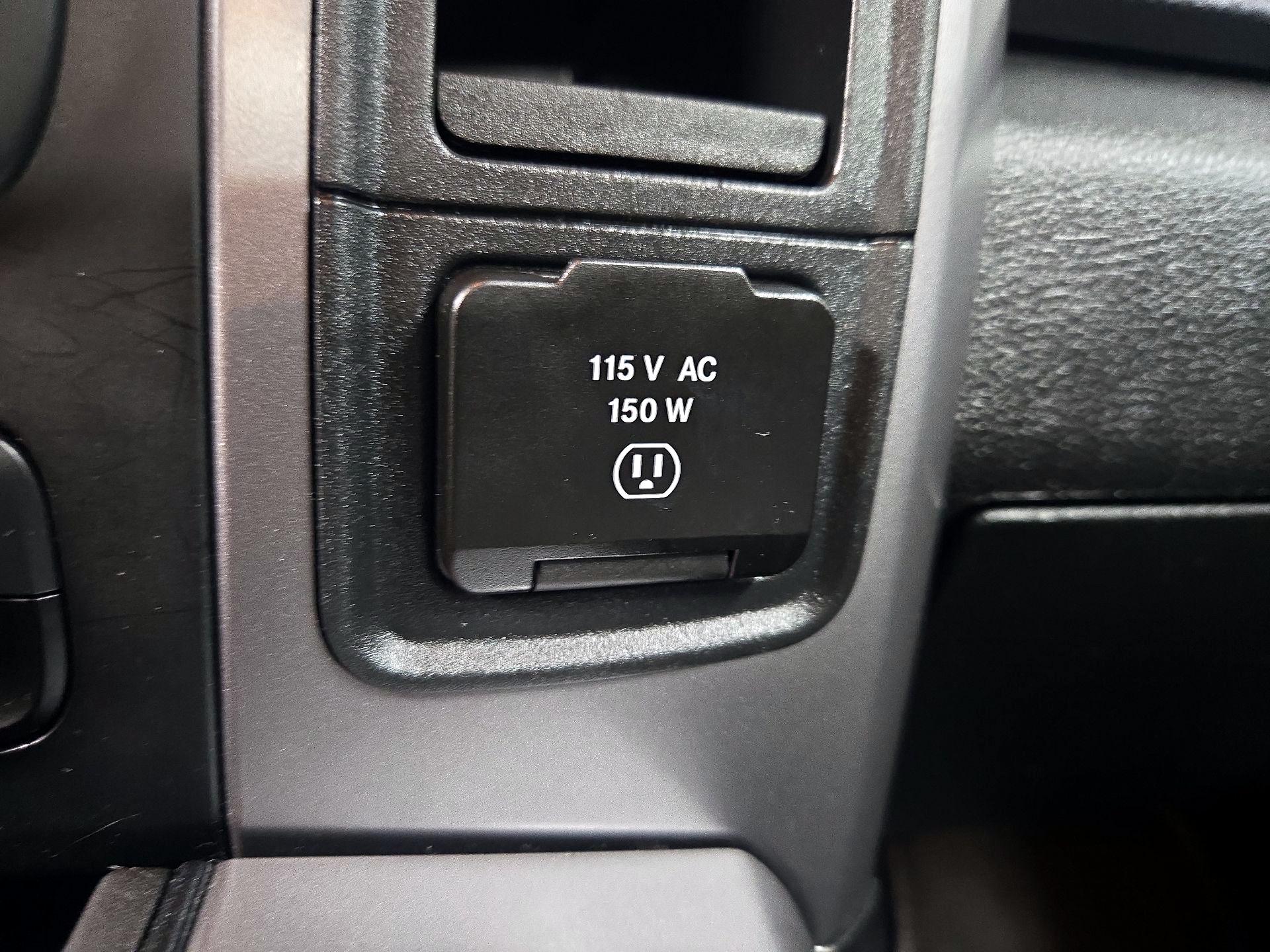 Thumbnail: 2023 RAM 1500 Classic - 18