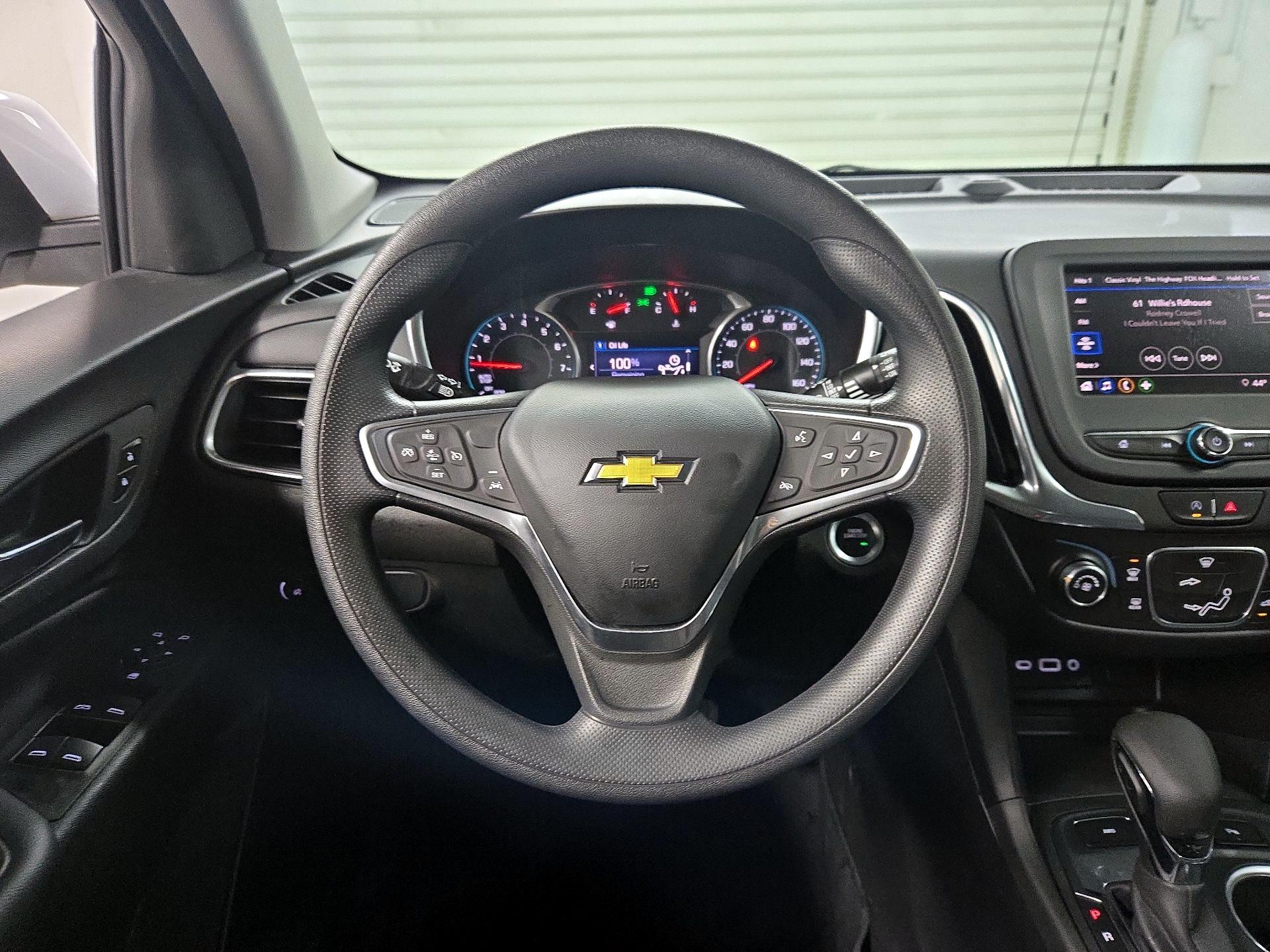 Thumbnail: 2022 Chevrolet Equinox - 10