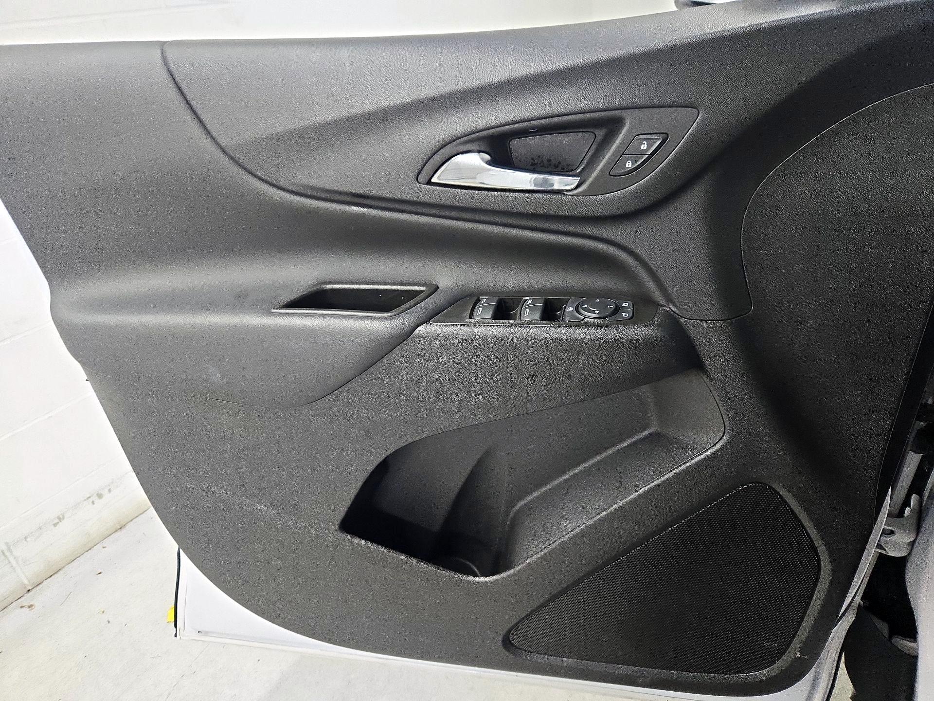 Thumbnail: 2022 Chevrolet Equinox - 12