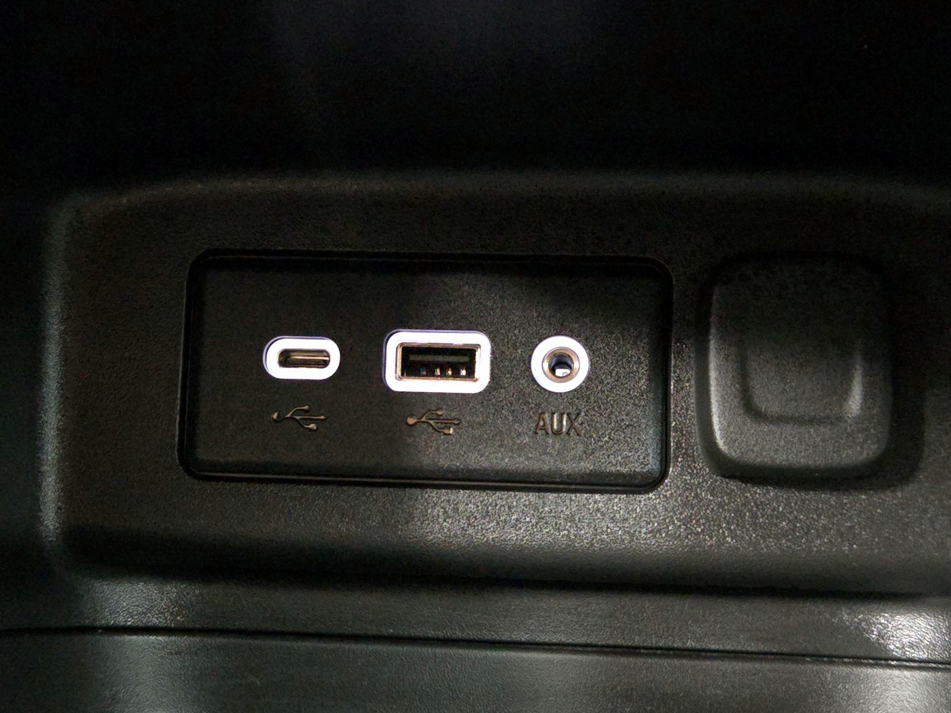 Thumbnail: 2022 Chevrolet Equinox - 18