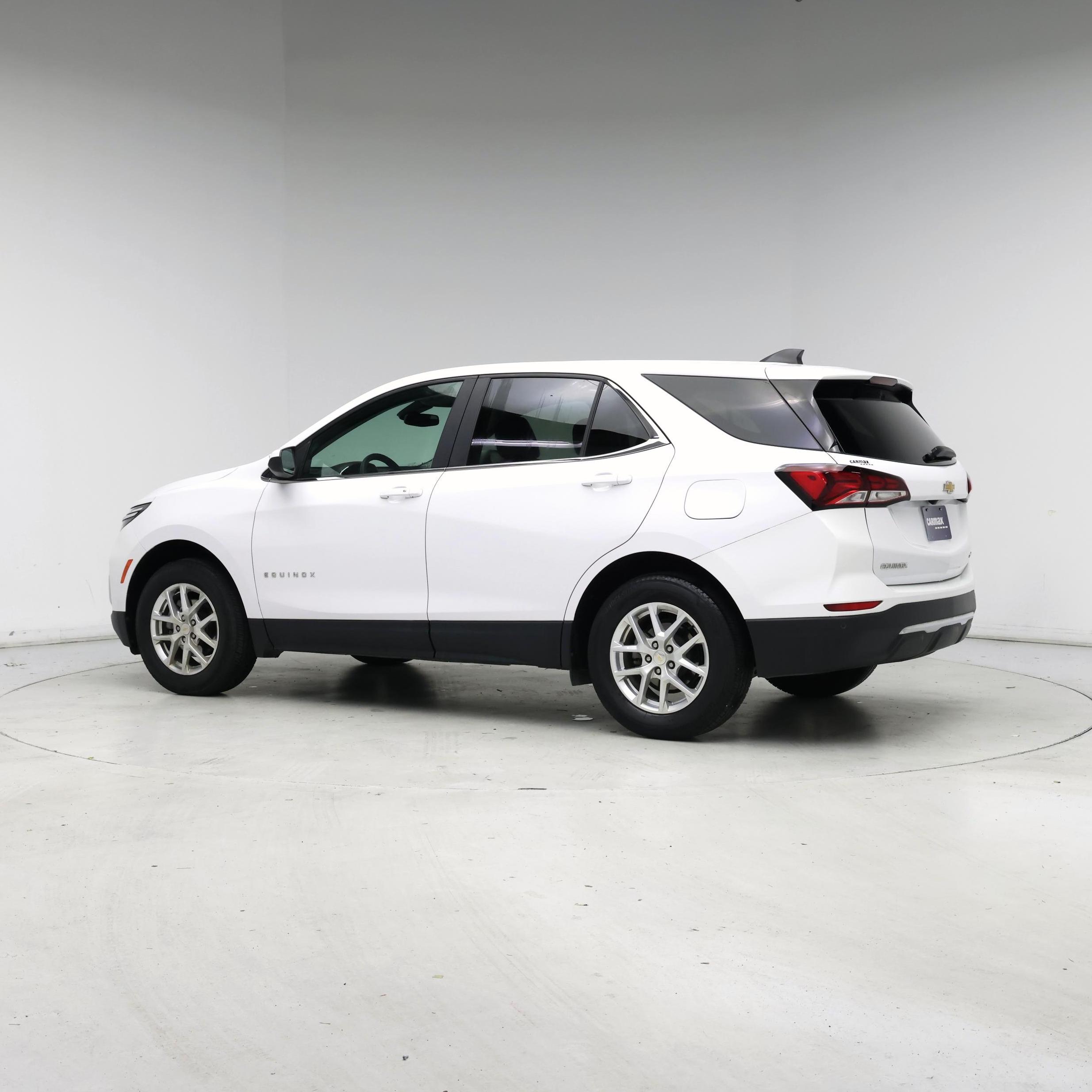 Thumbnail: 2022 Chevrolet Equinox - 3