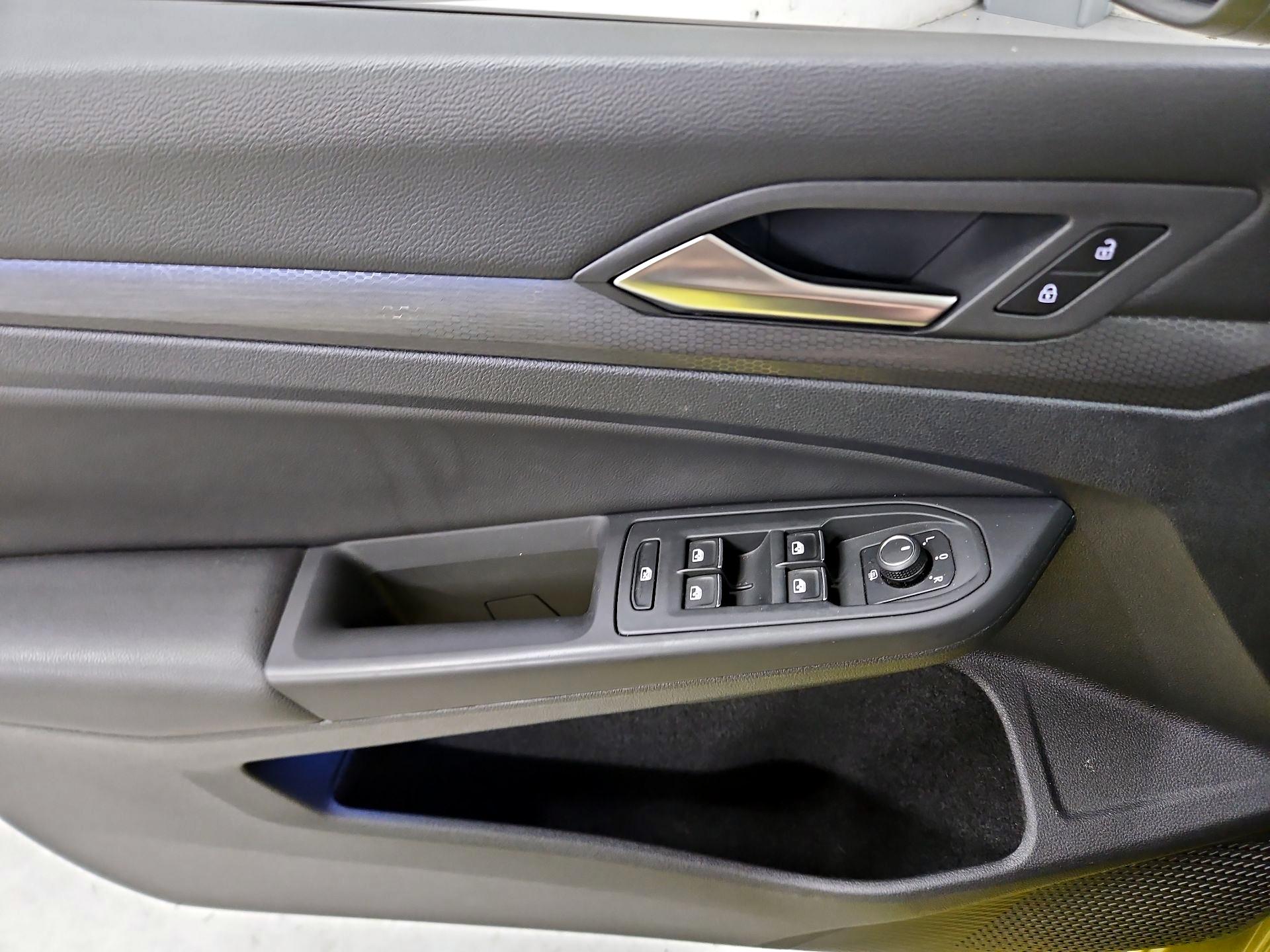 Thumbnail: 2022 Volkswagen Golf - 12