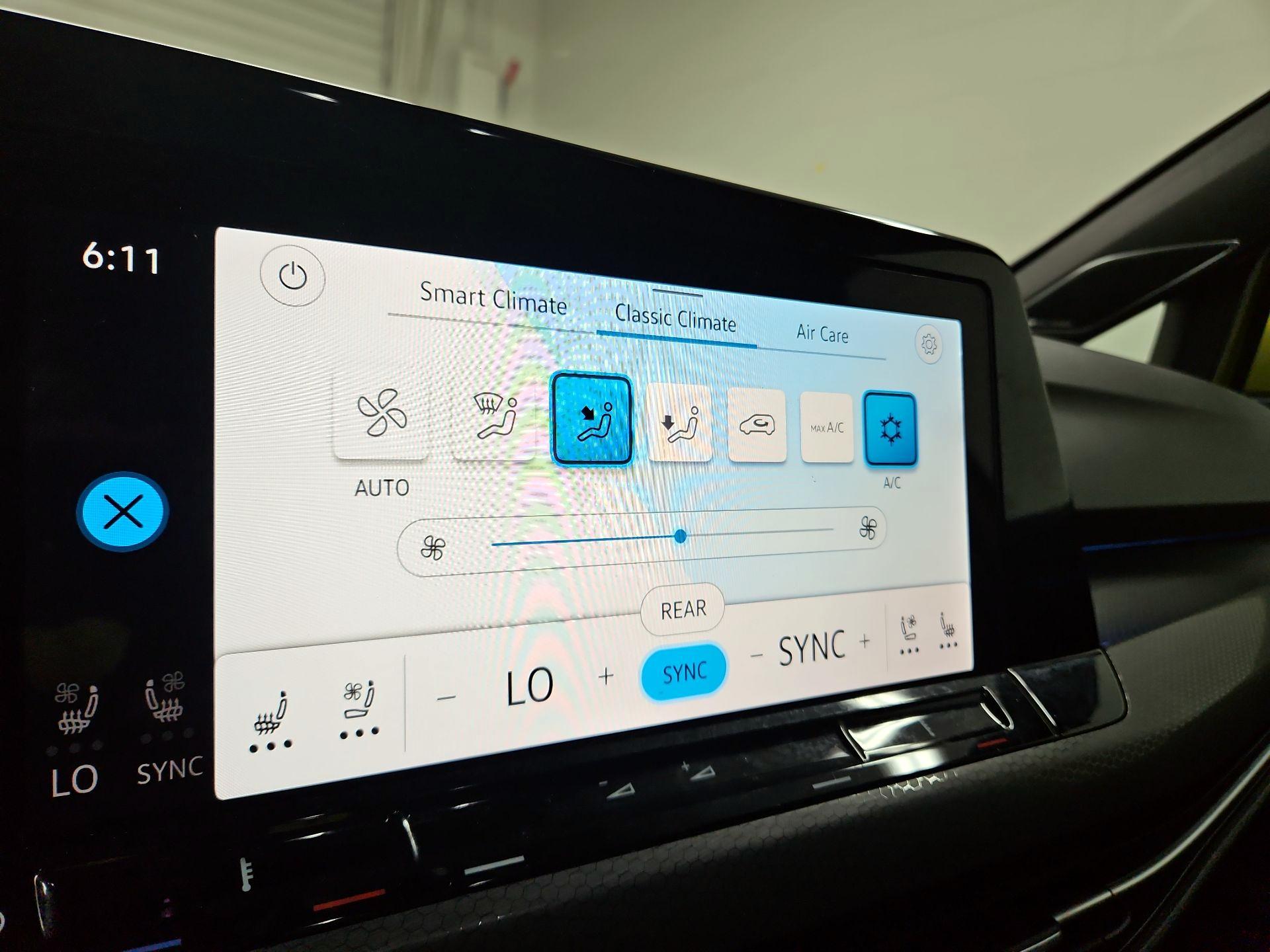 Thumbnail: 2022 Volkswagen Golf - 16