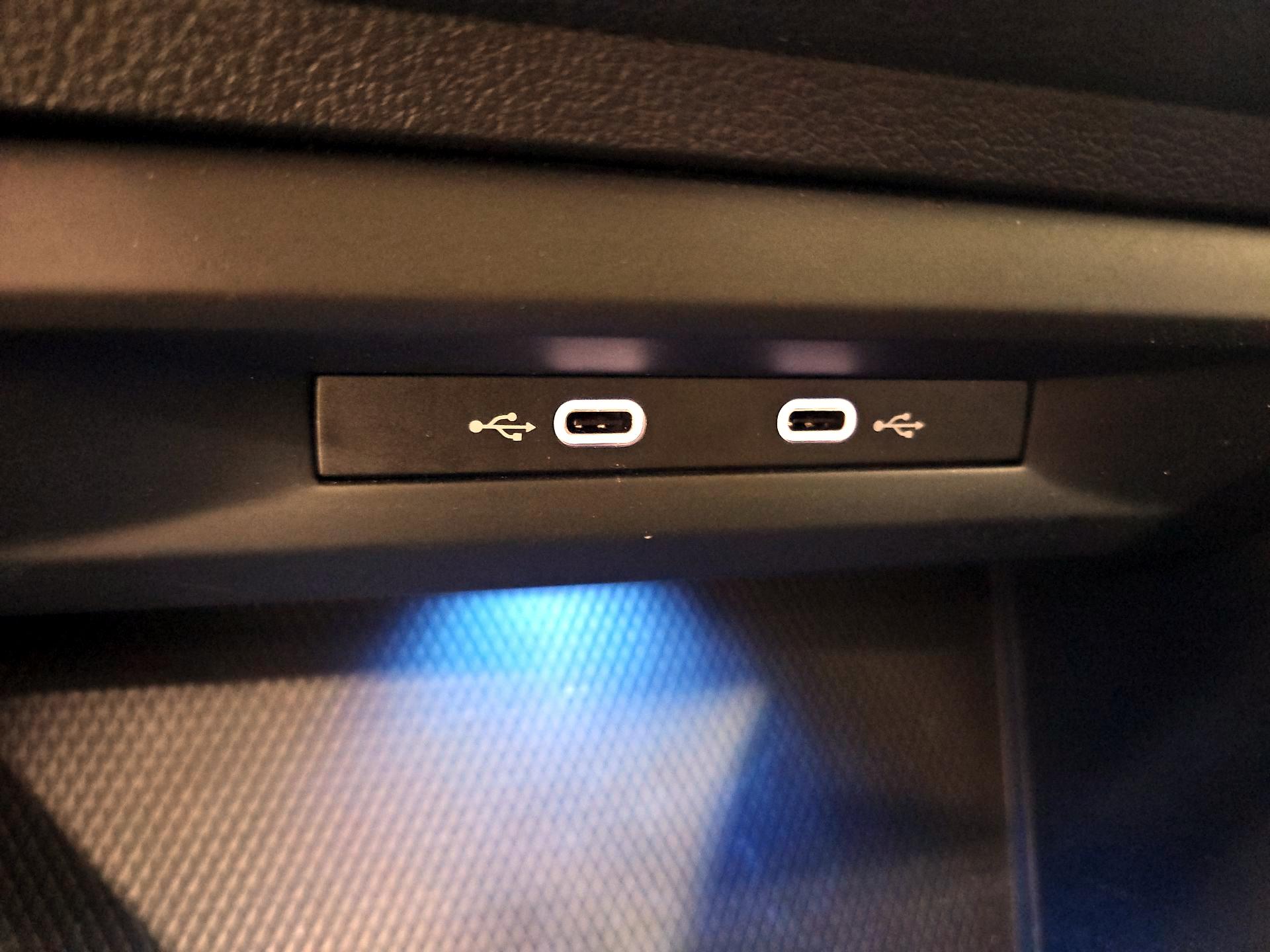 Thumbnail: 2022 Volkswagen Golf - 18