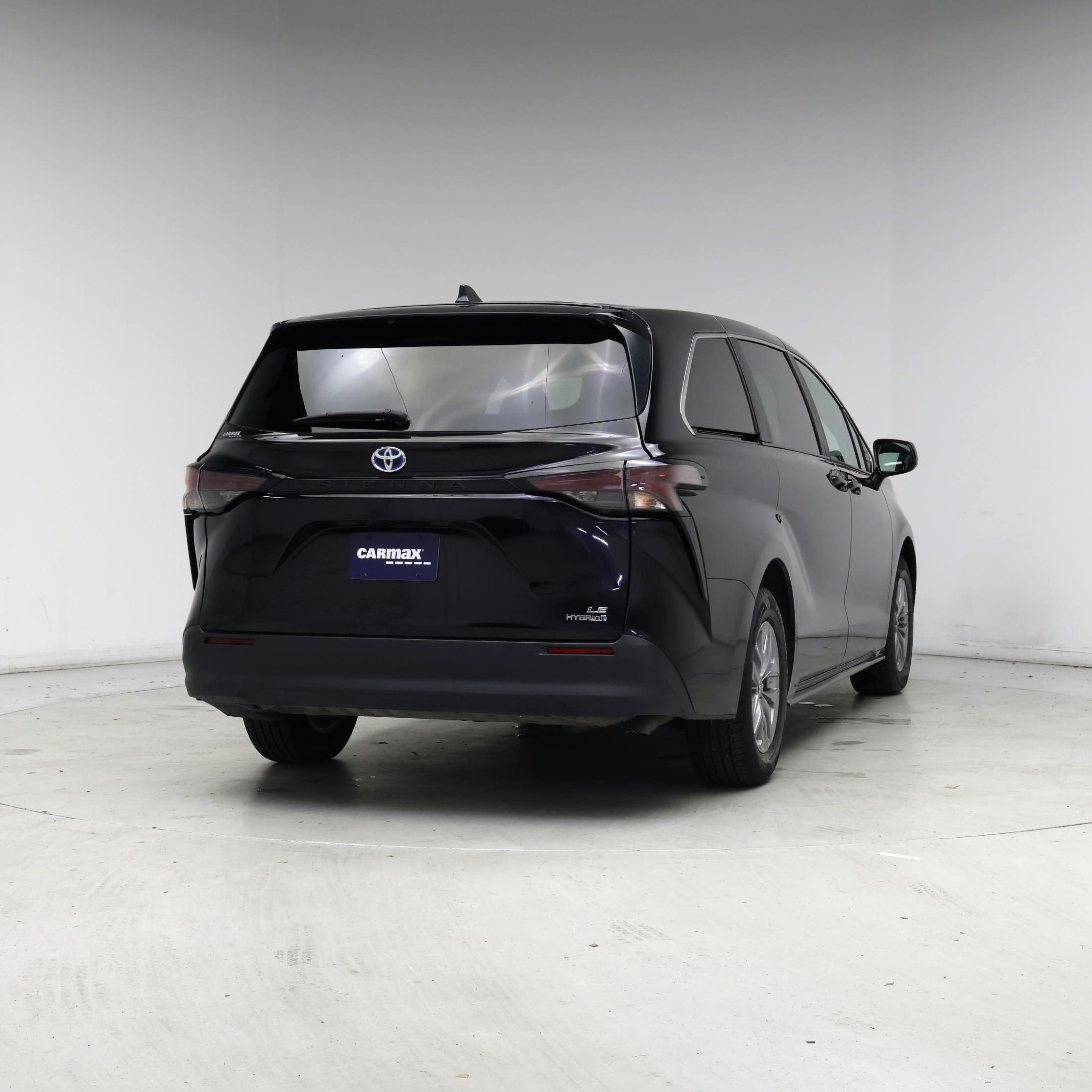 Thumbnail: 2024 Toyota Sienna - 8