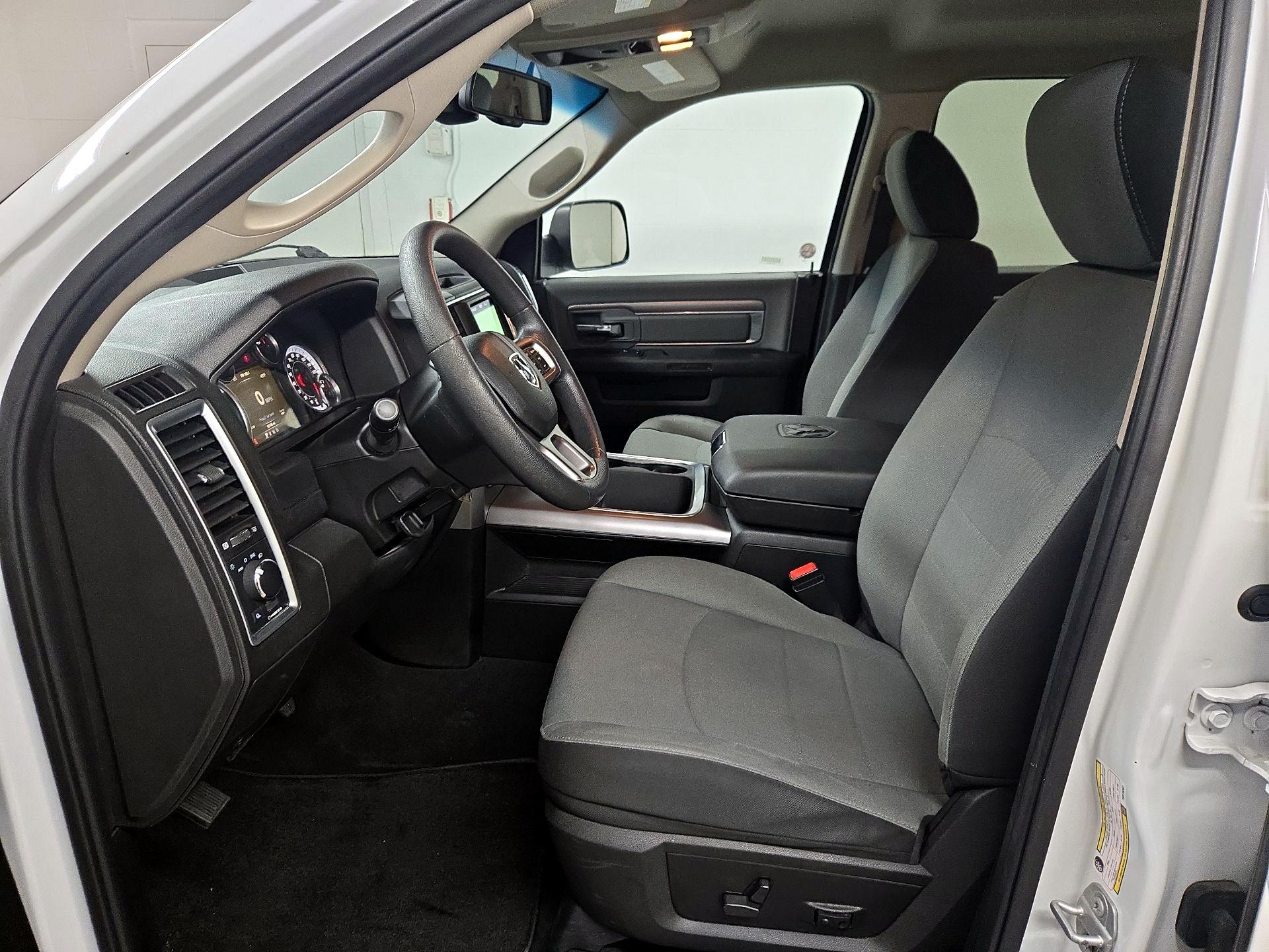 Thumbnail: 2023 RAM 1500 Classic - 11