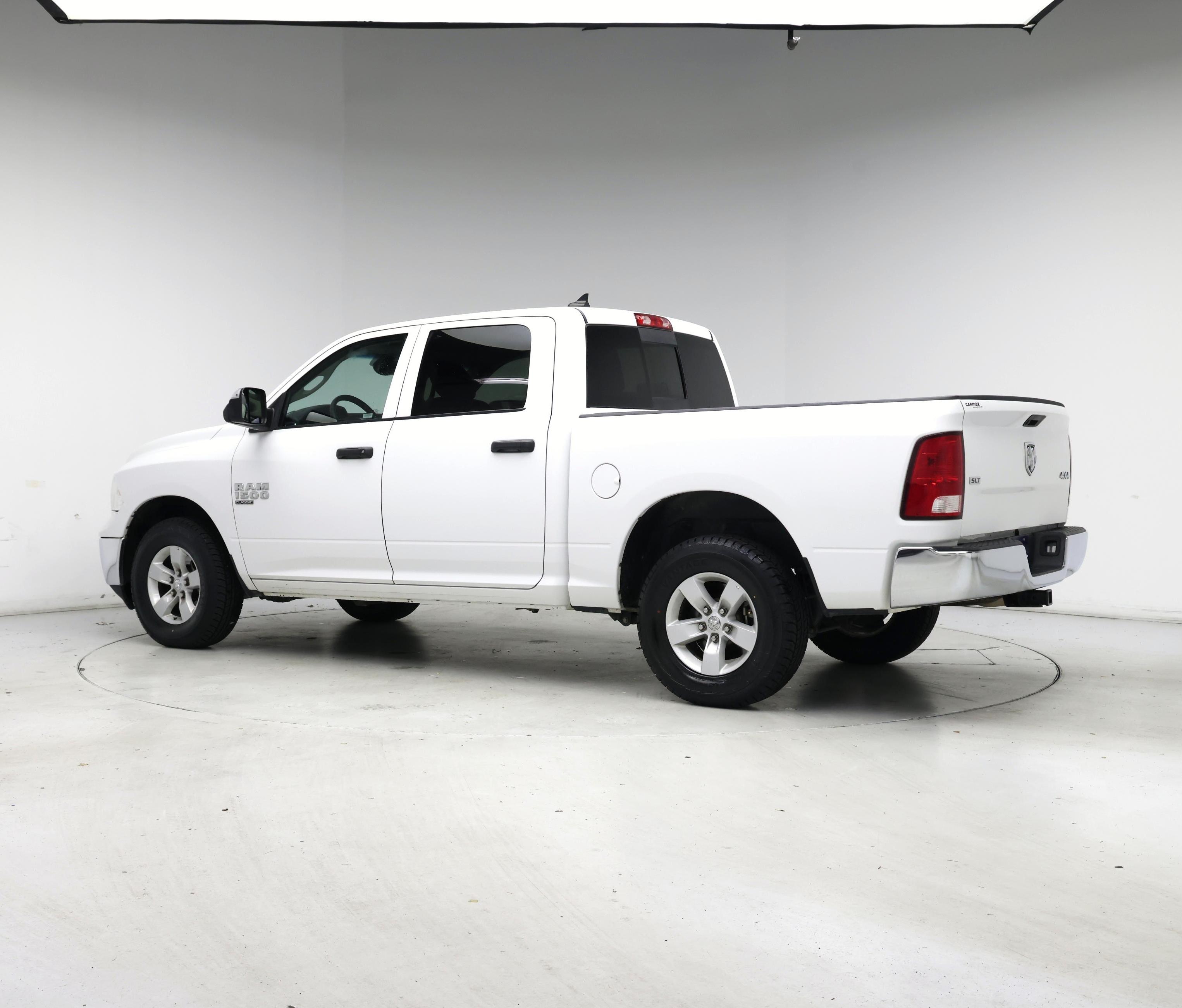 Thumbnail: 2023 RAM 1500 Classic - 3