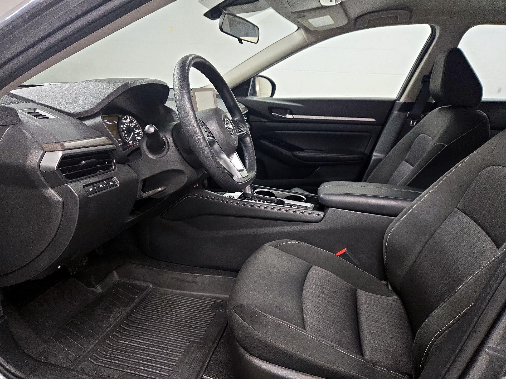 Thumbnail: 2023 Nissan Altima - 11