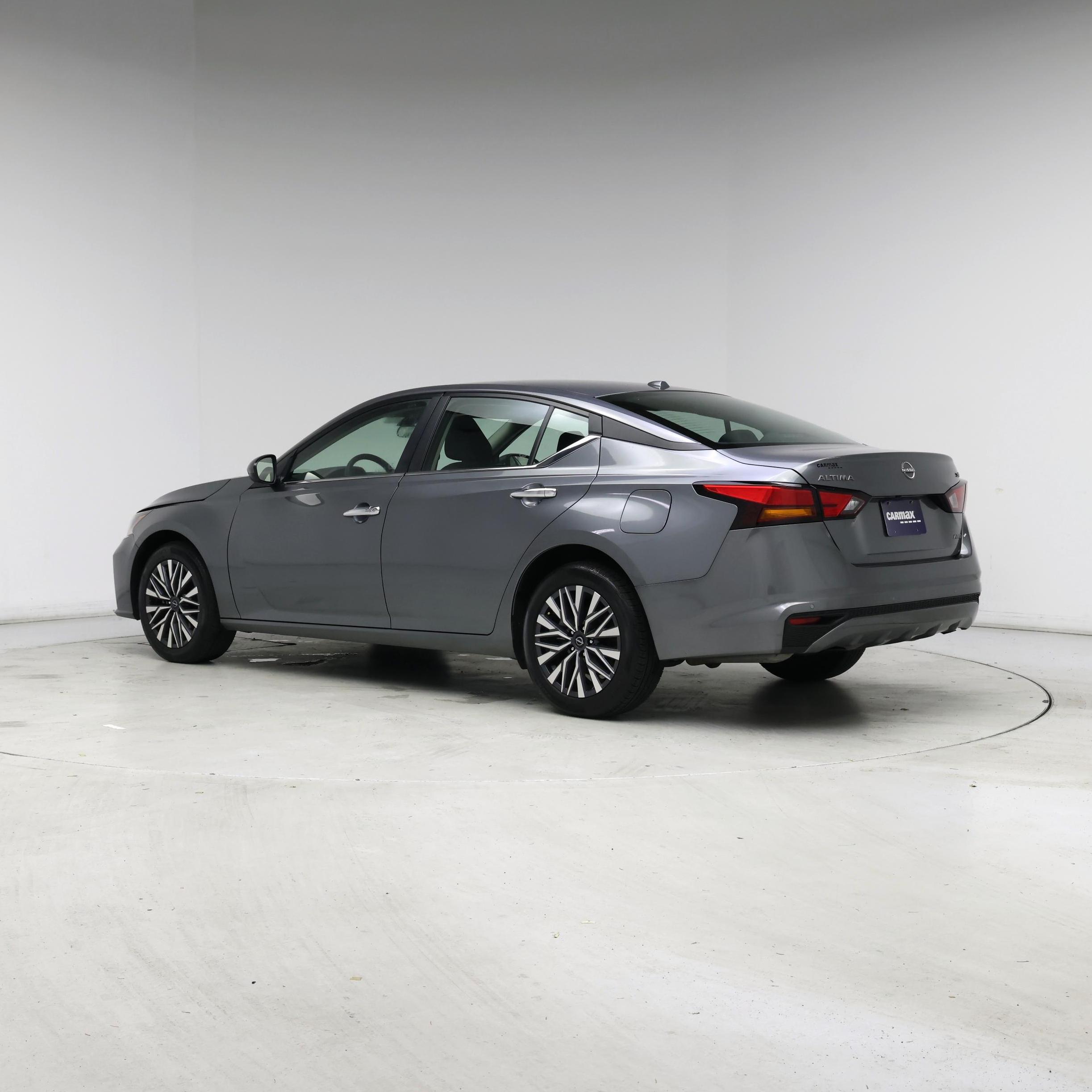 Thumbnail: 2023 Nissan Altima - 2