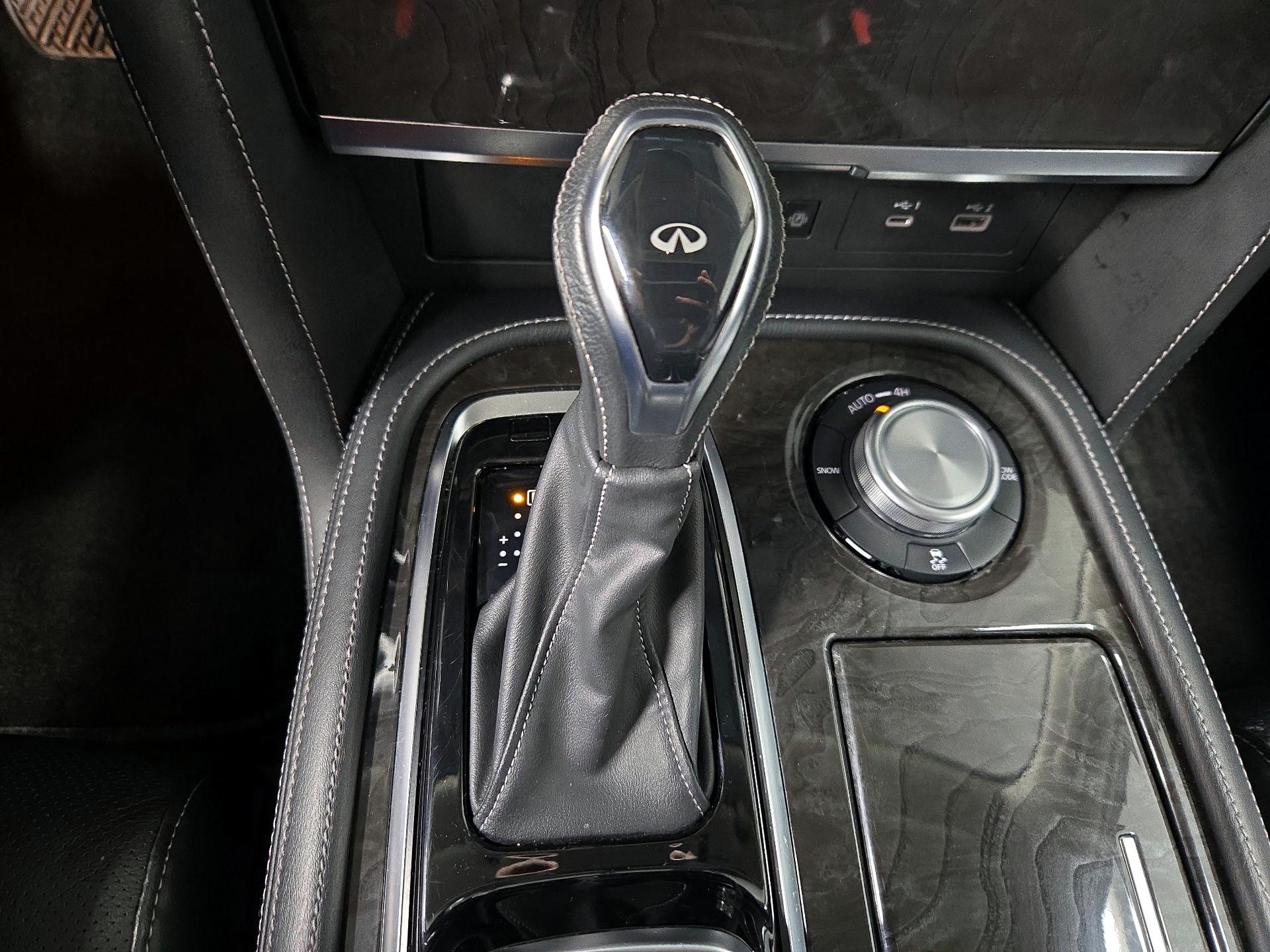 Thumbnail: 2024 INFINITI QX80 - 18