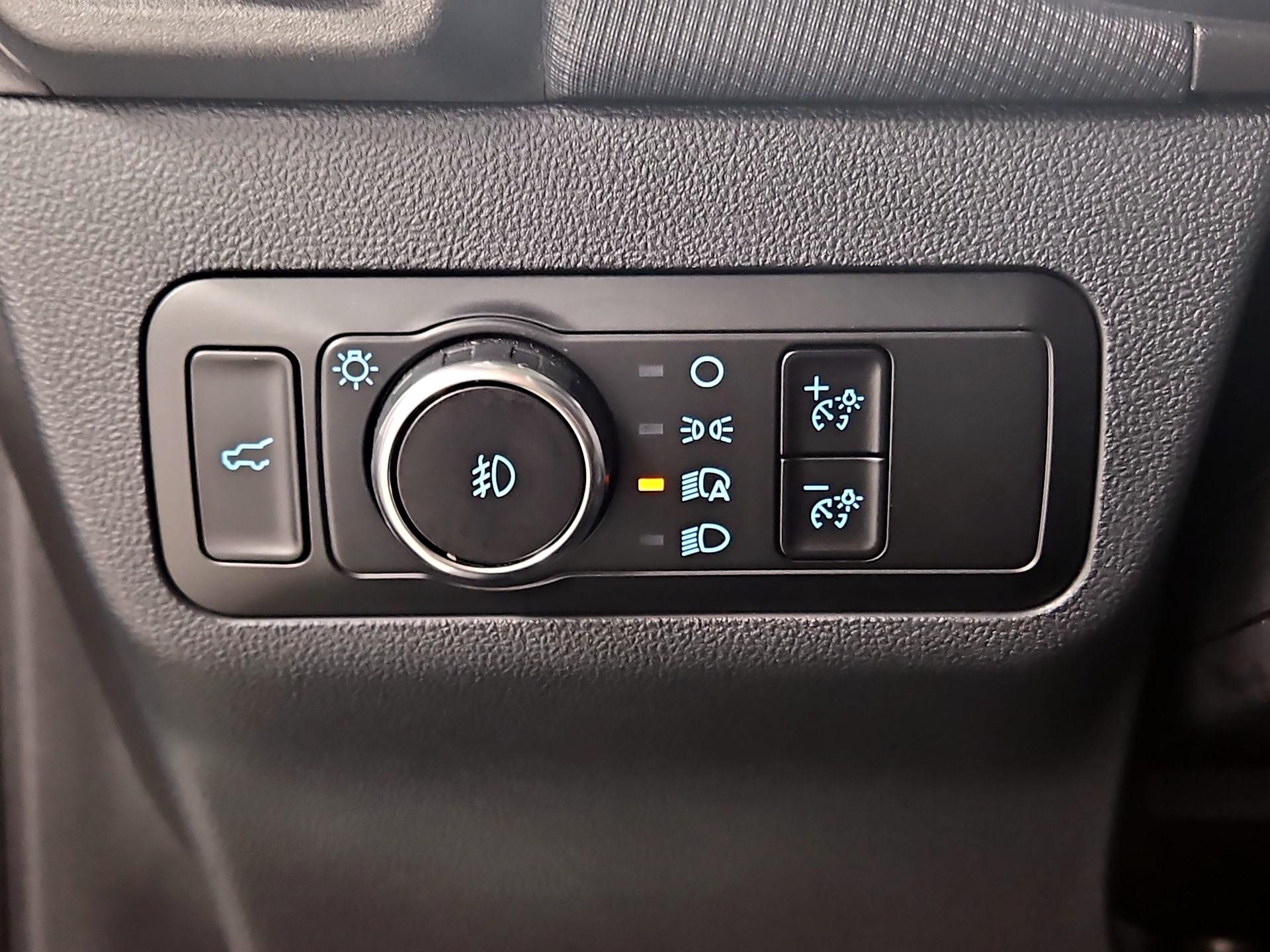 Thumbnail: 2025 Ford Bronco Sport - 13