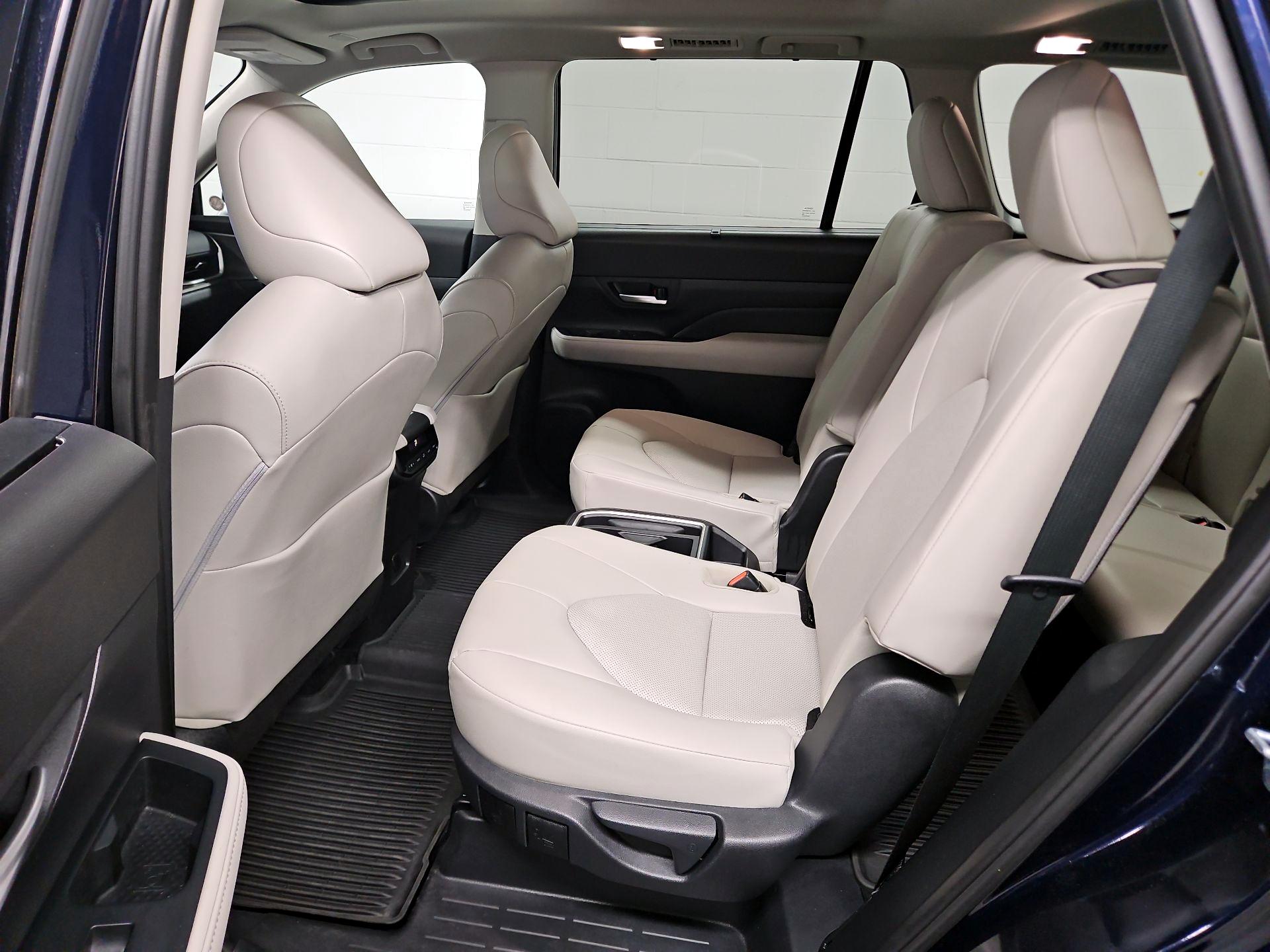 Thumbnail: 2025 Toyota Grand Highlander - 20