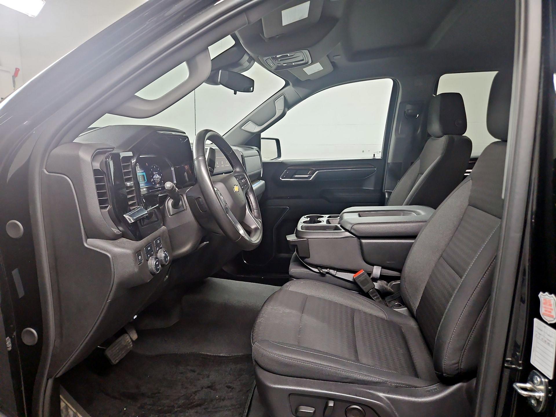 Thumbnail: 2024 Chevrolet Silverado 1500 - 11