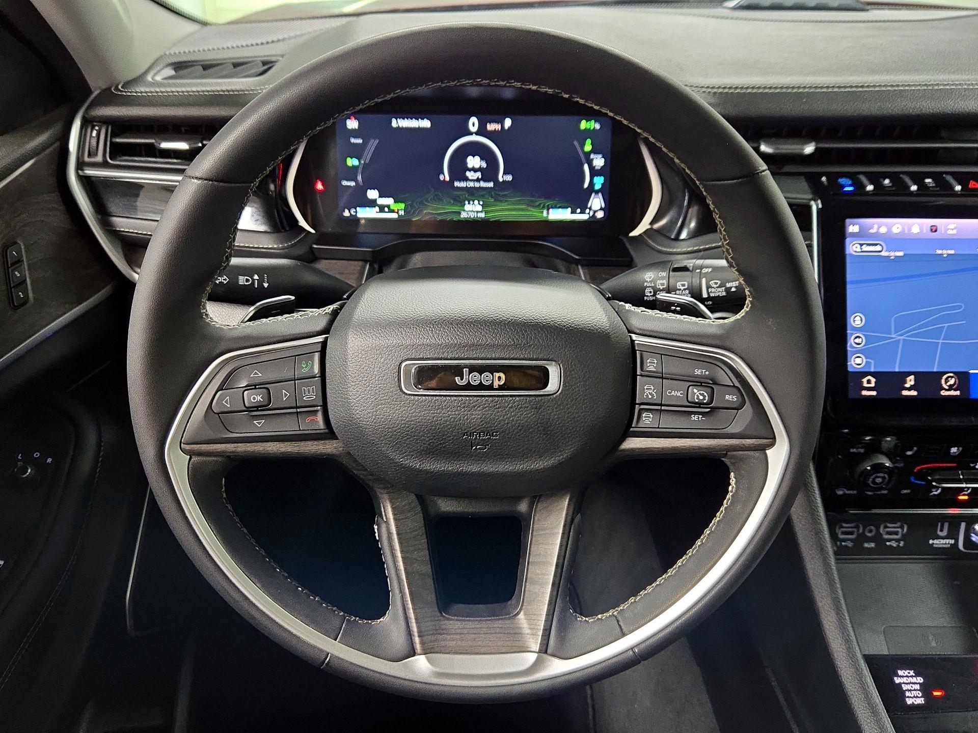 Thumbnail: 2024 Jeep Grand Cherokee - 10