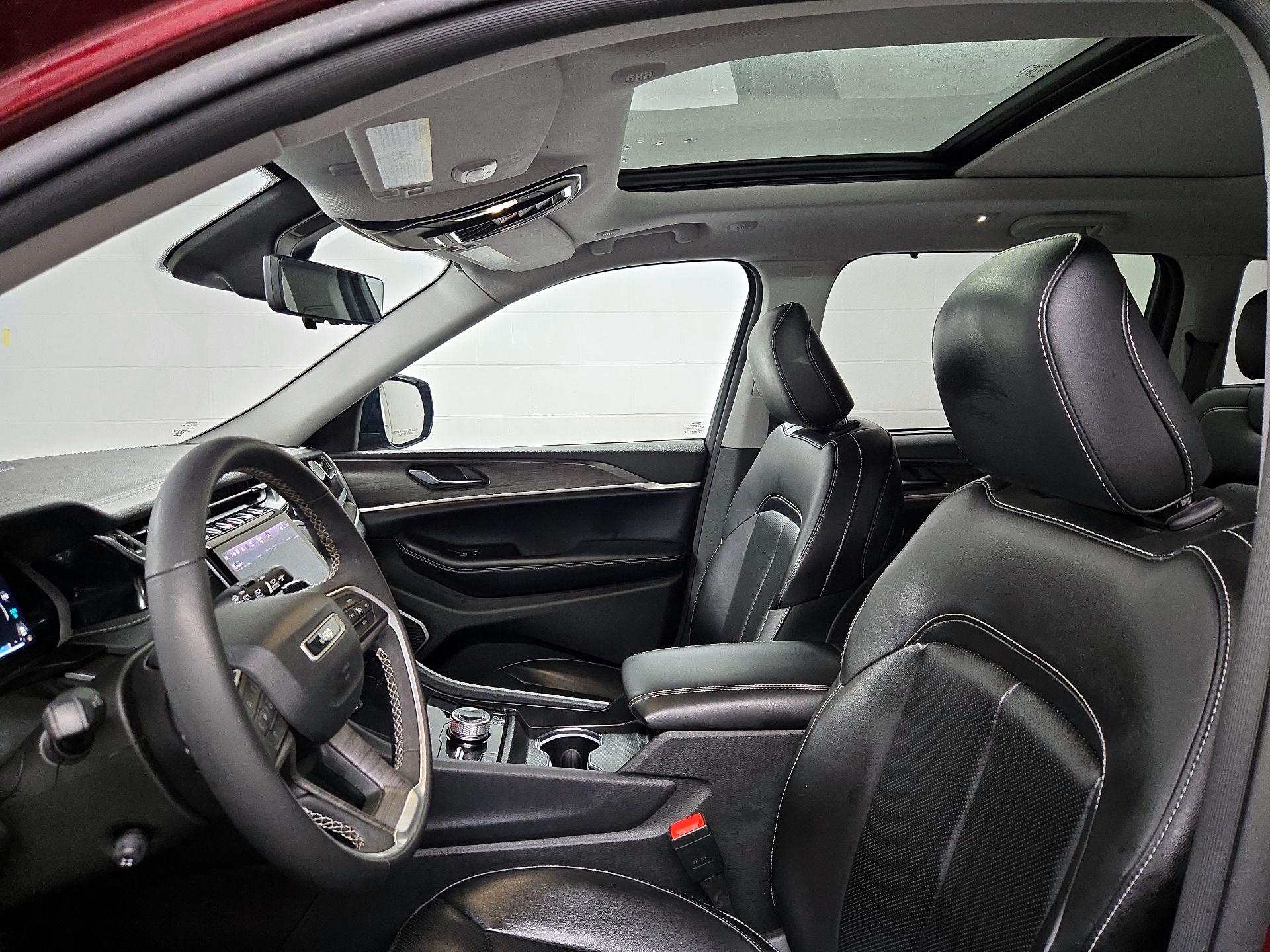 Thumbnail: 2024 Jeep Grand Cherokee - 20