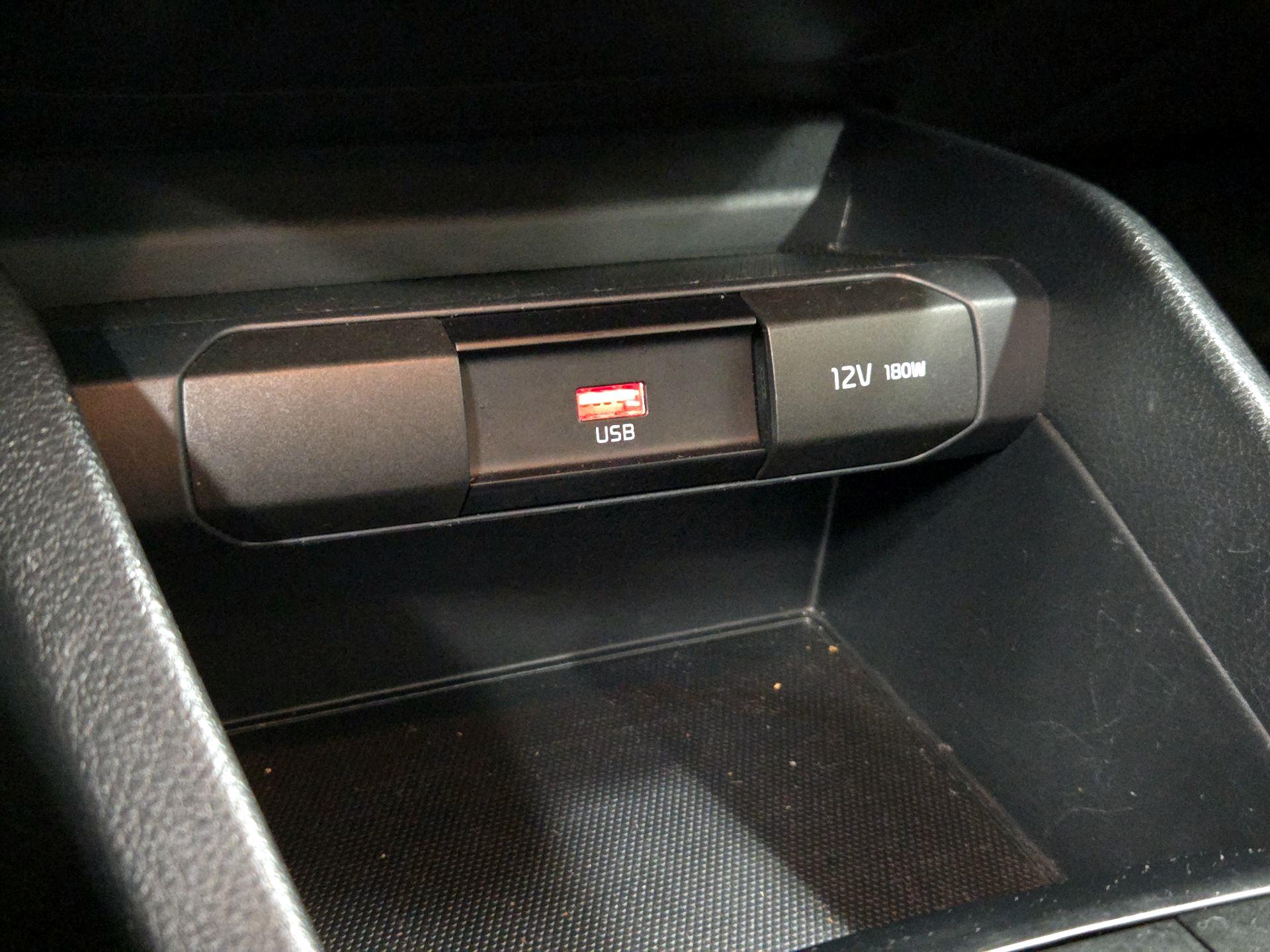 Thumbnail: 2021 Kia Rio - 18