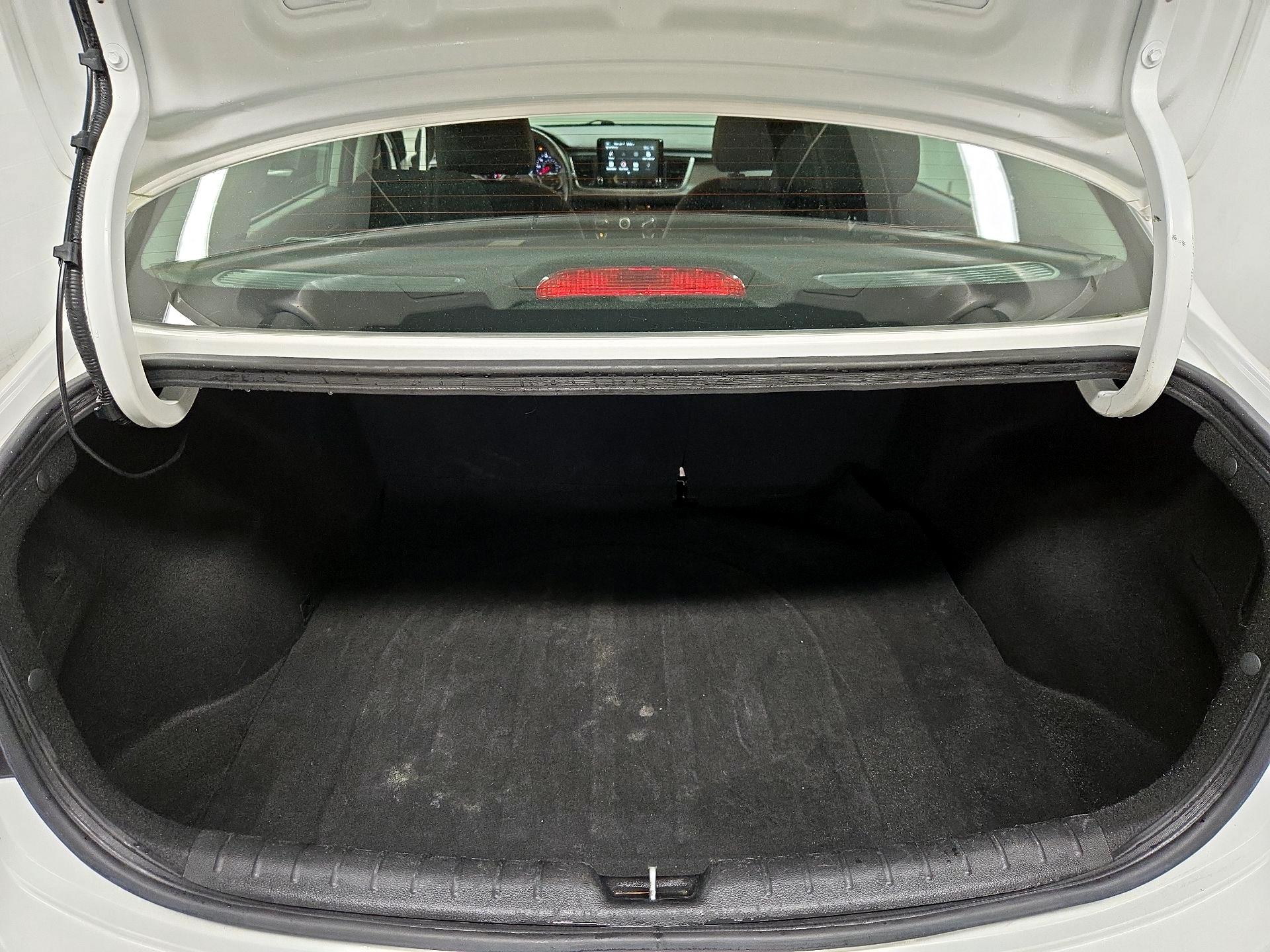 Thumbnail: 2021 Kia Rio - 20