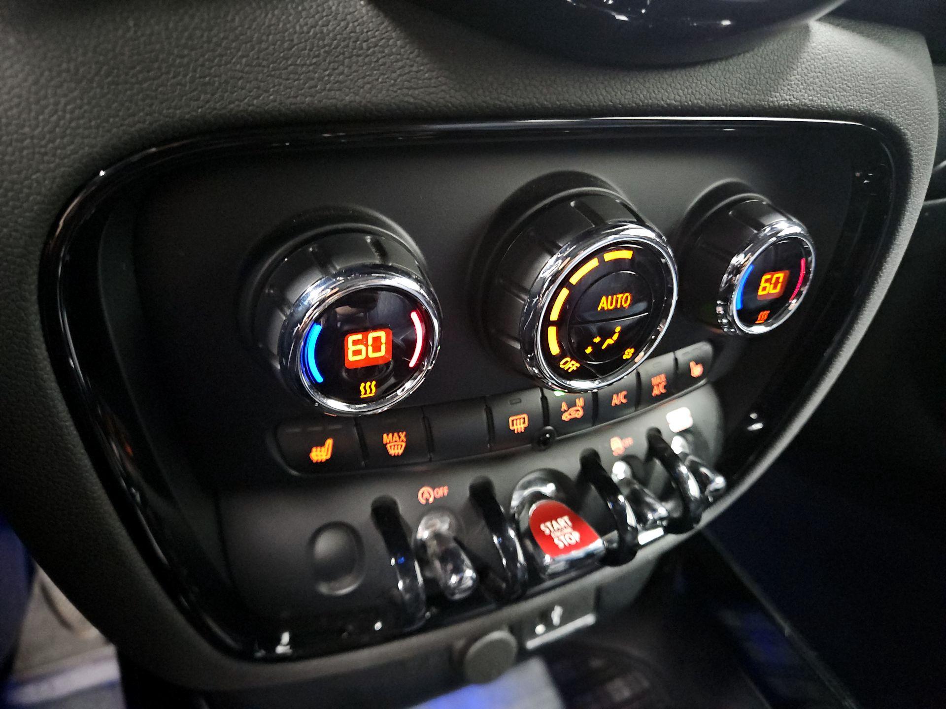 Thumbnail: 2020 MINI Cooper Clubman - 17