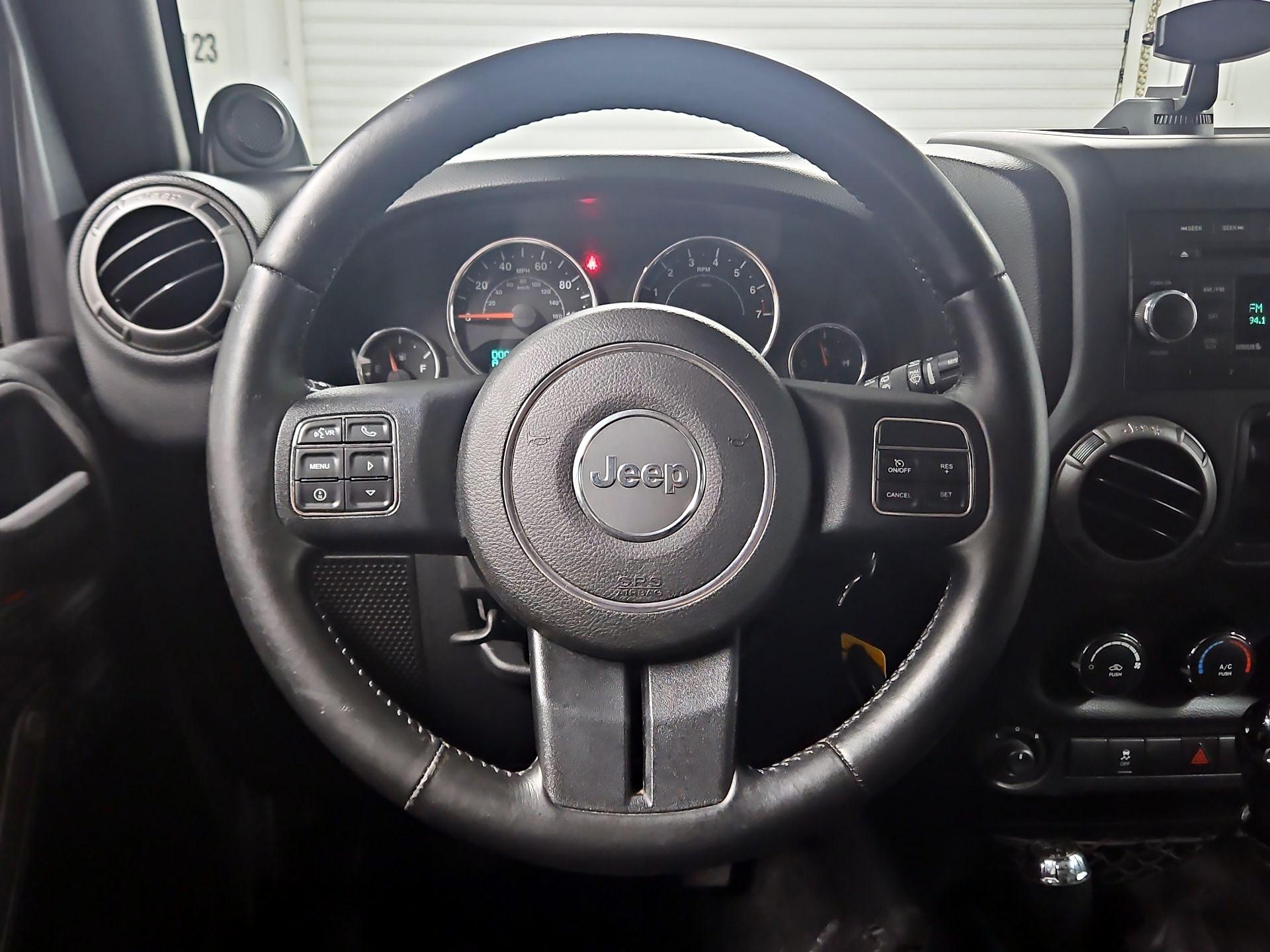 Thumbnail: 2014 Jeep Wrangler - 10