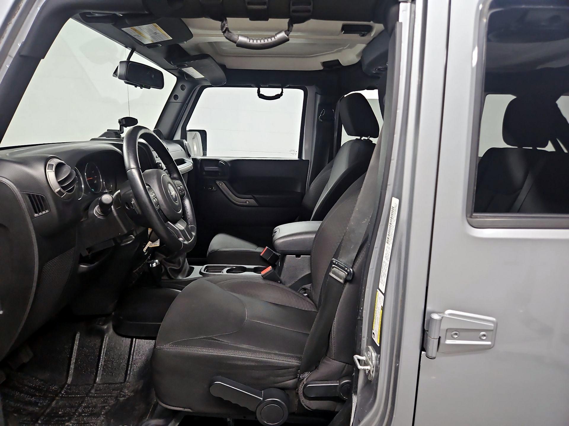 Thumbnail: 2014 Jeep Wrangler - 11