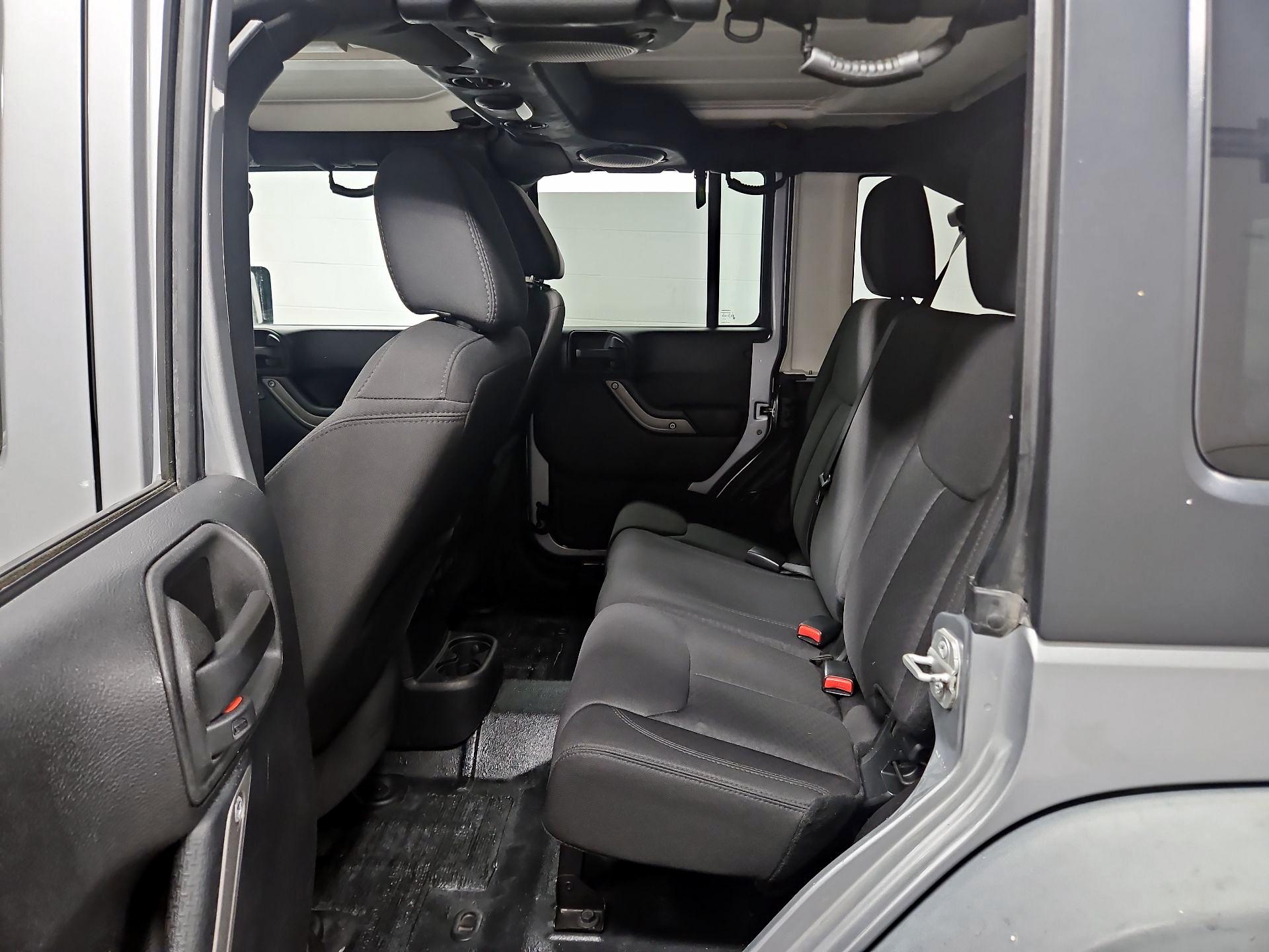 Thumbnail: 2014 Jeep Wrangler - 17