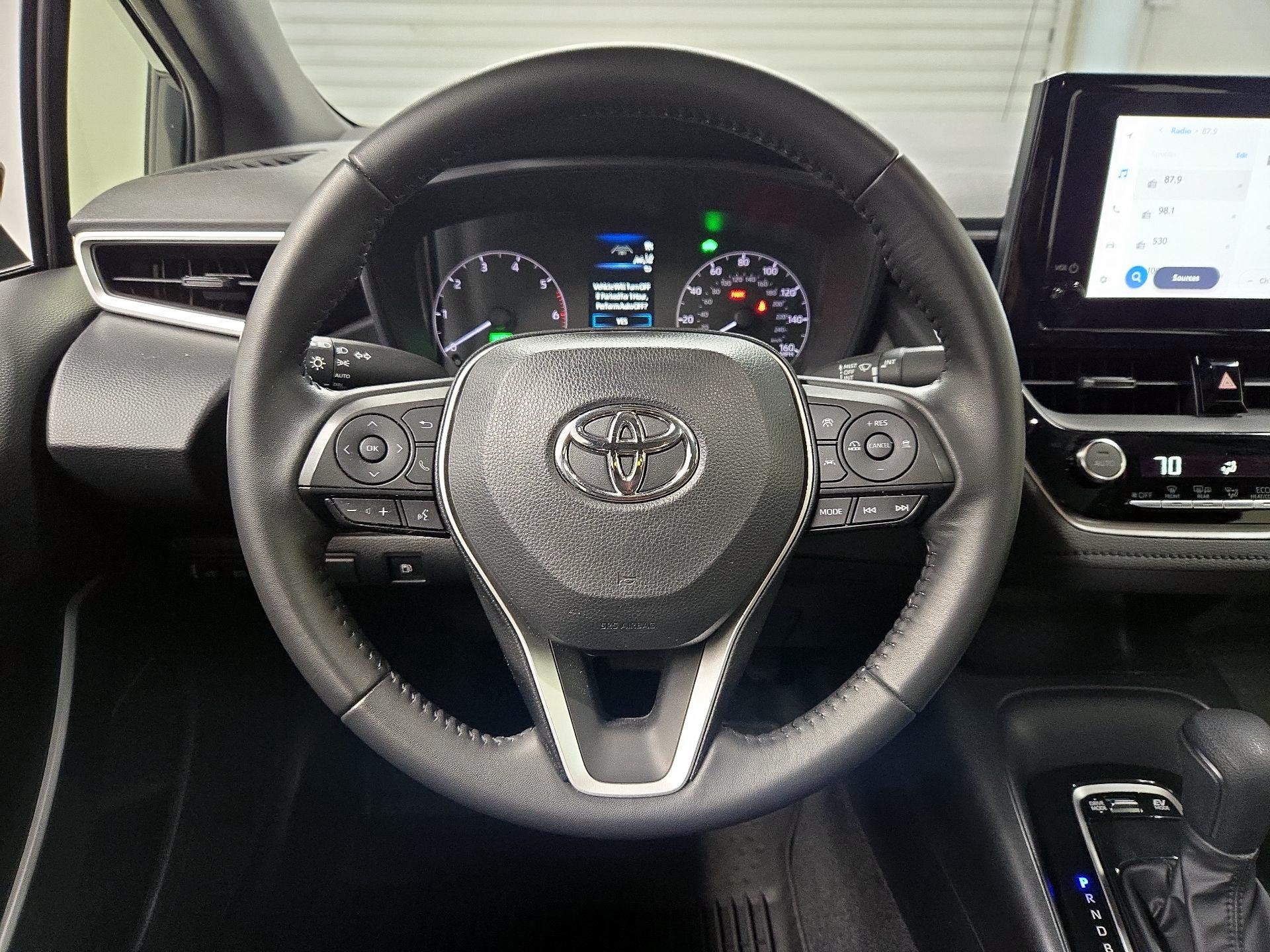 Thumbnail: 2023 Toyota Corolla - 10