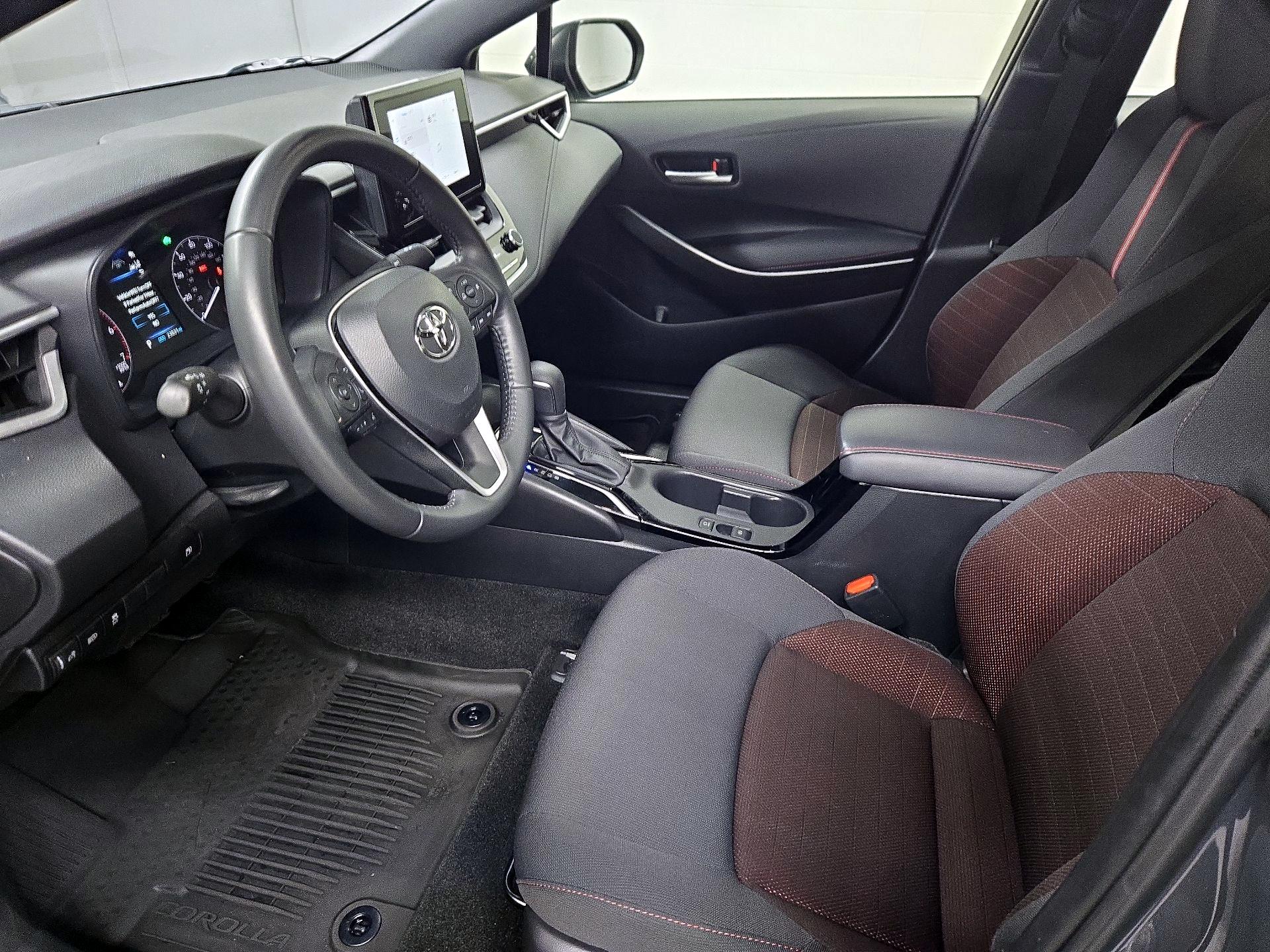 Thumbnail: 2023 Toyota Corolla - 11