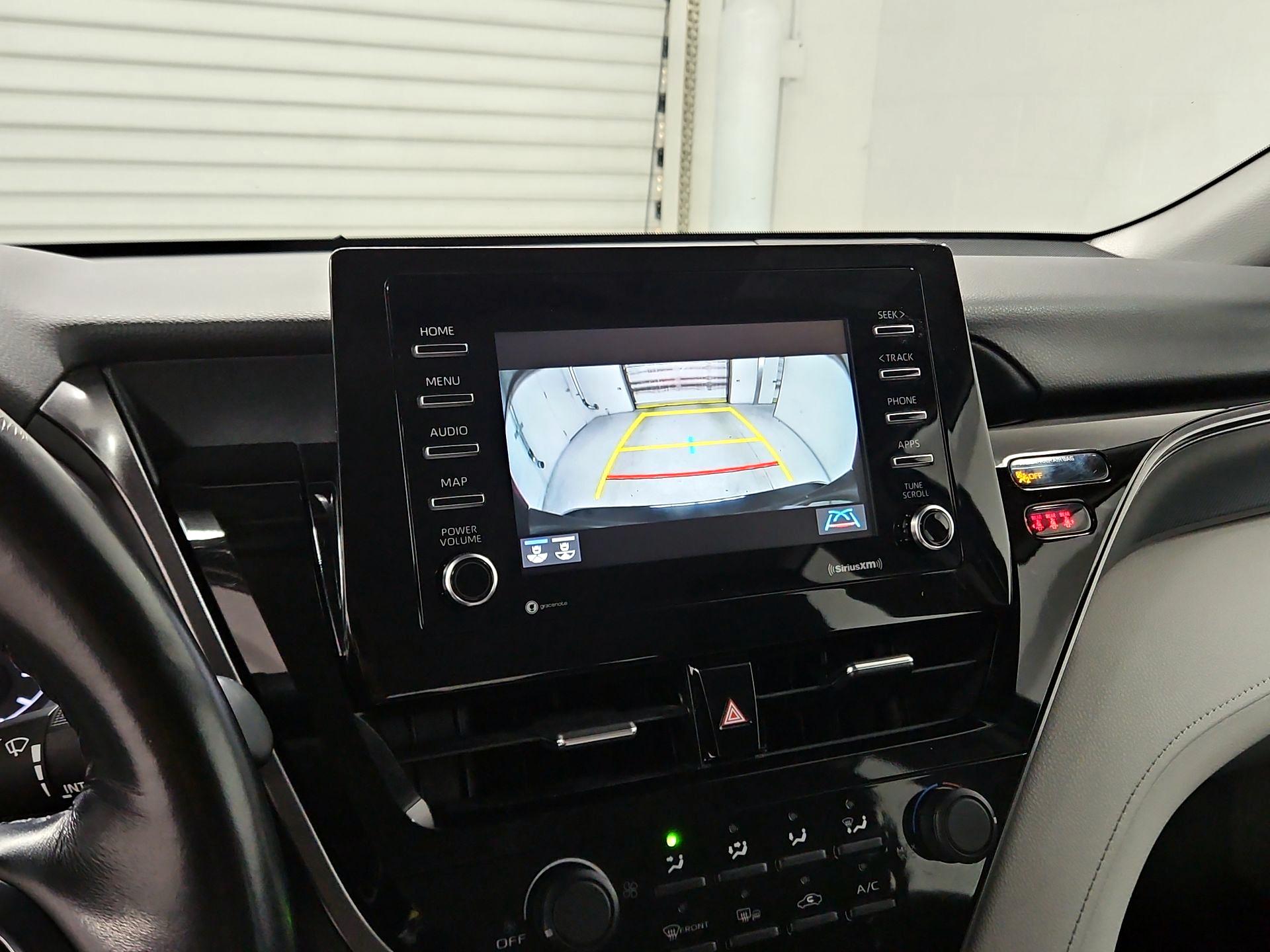 Thumbnail: 2021 Toyota Camry - 14