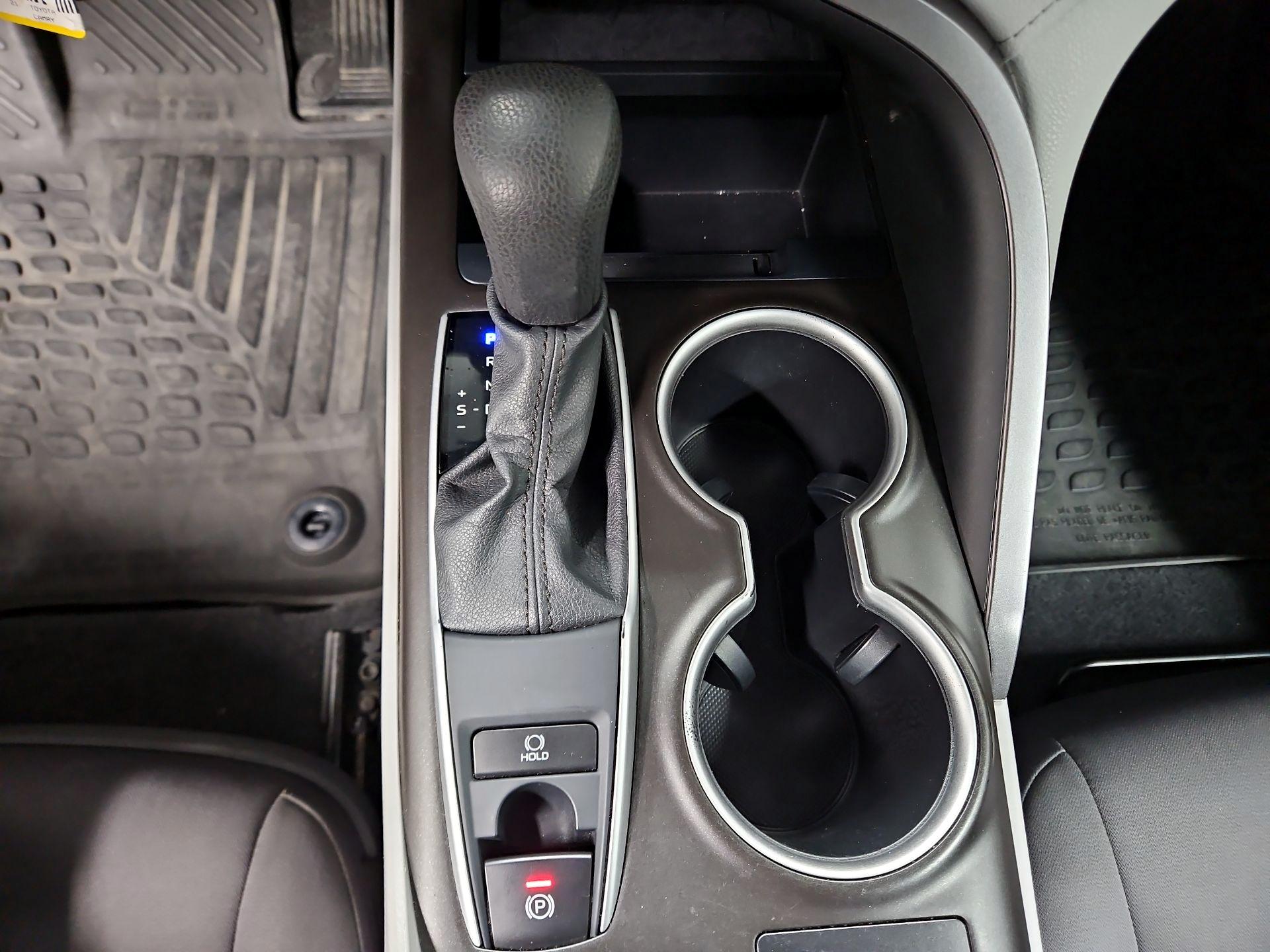 Thumbnail: 2021 Toyota Camry - 17