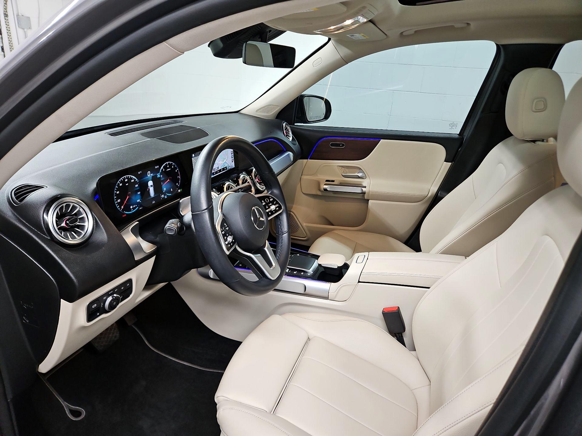 Thumbnail: 2022 Mercedes-Benz GLB - 11