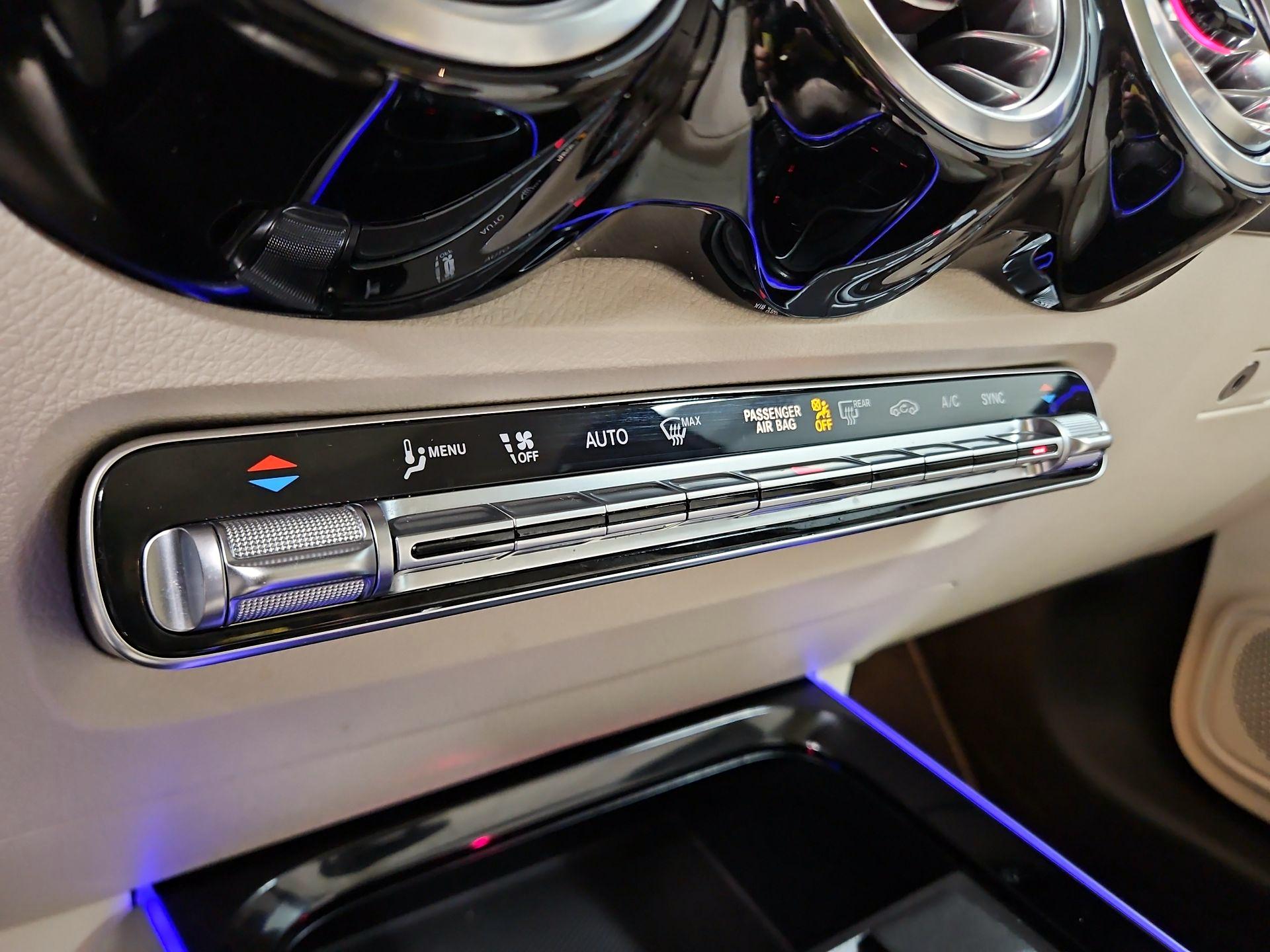 Thumbnail: 2022 Mercedes-Benz GLB - 17