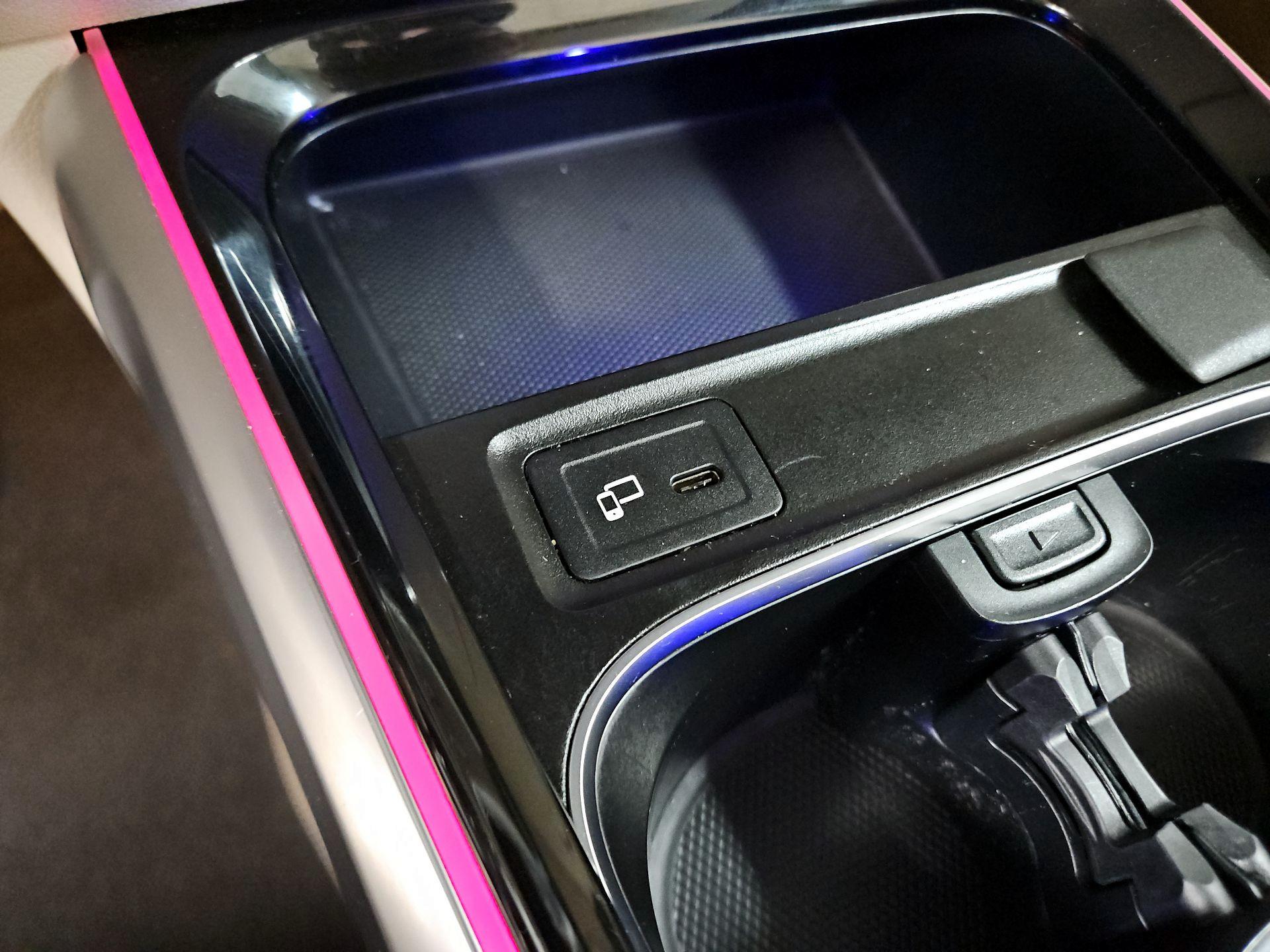 Thumbnail: 2022 Mercedes-Benz GLB - 19