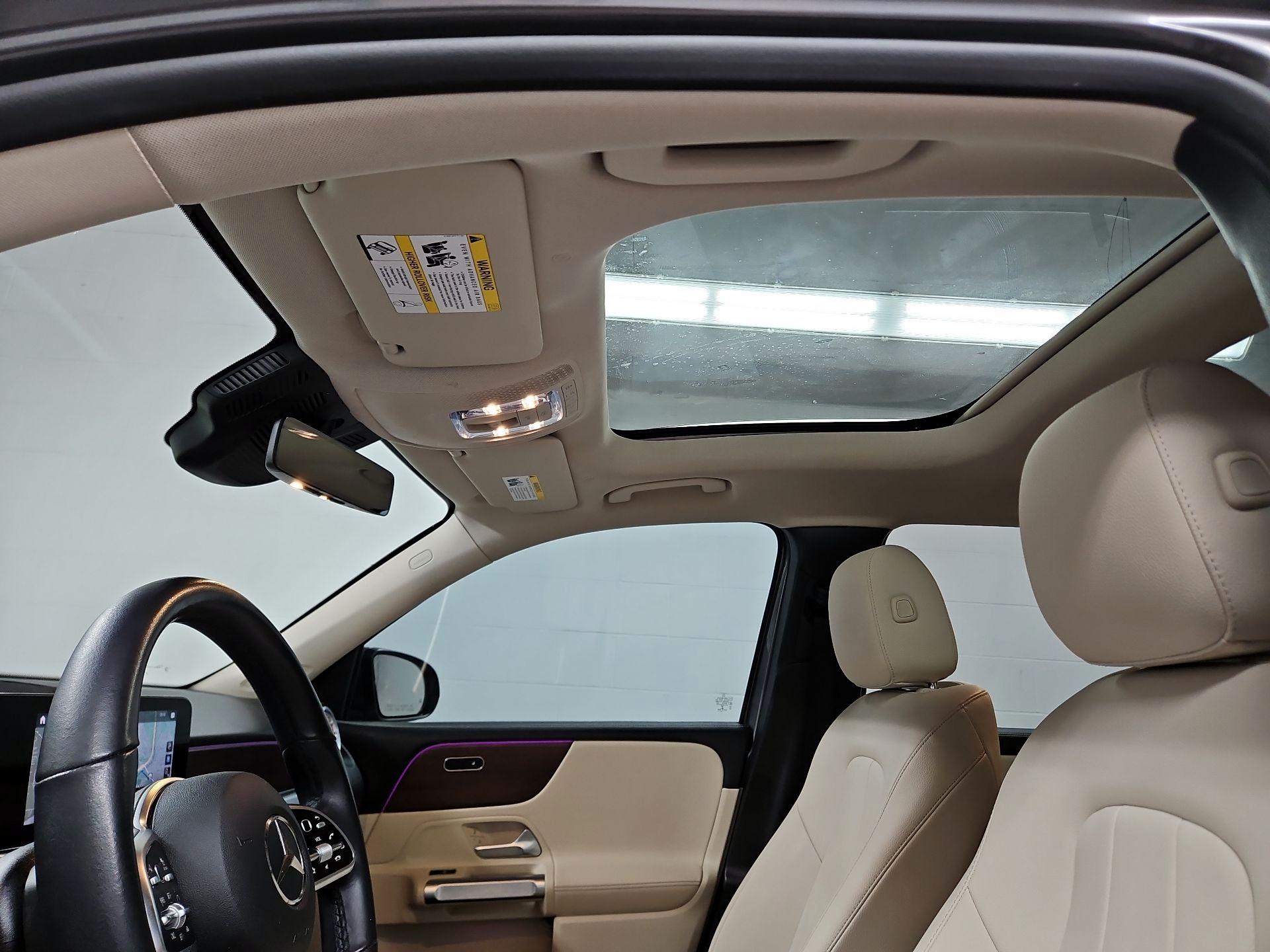 Thumbnail: 2022 Mercedes-Benz GLB - 20