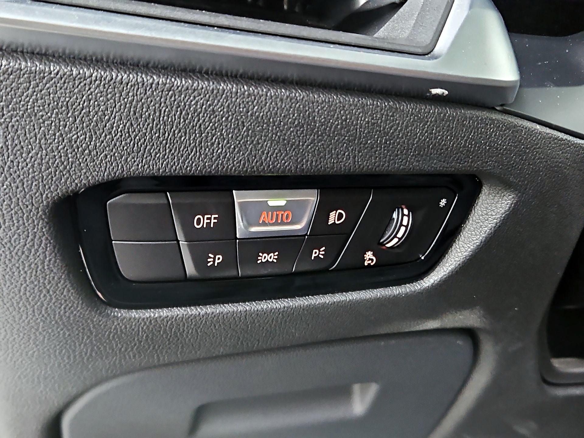 Thumbnail: 2020 BMW 3 Series - 13