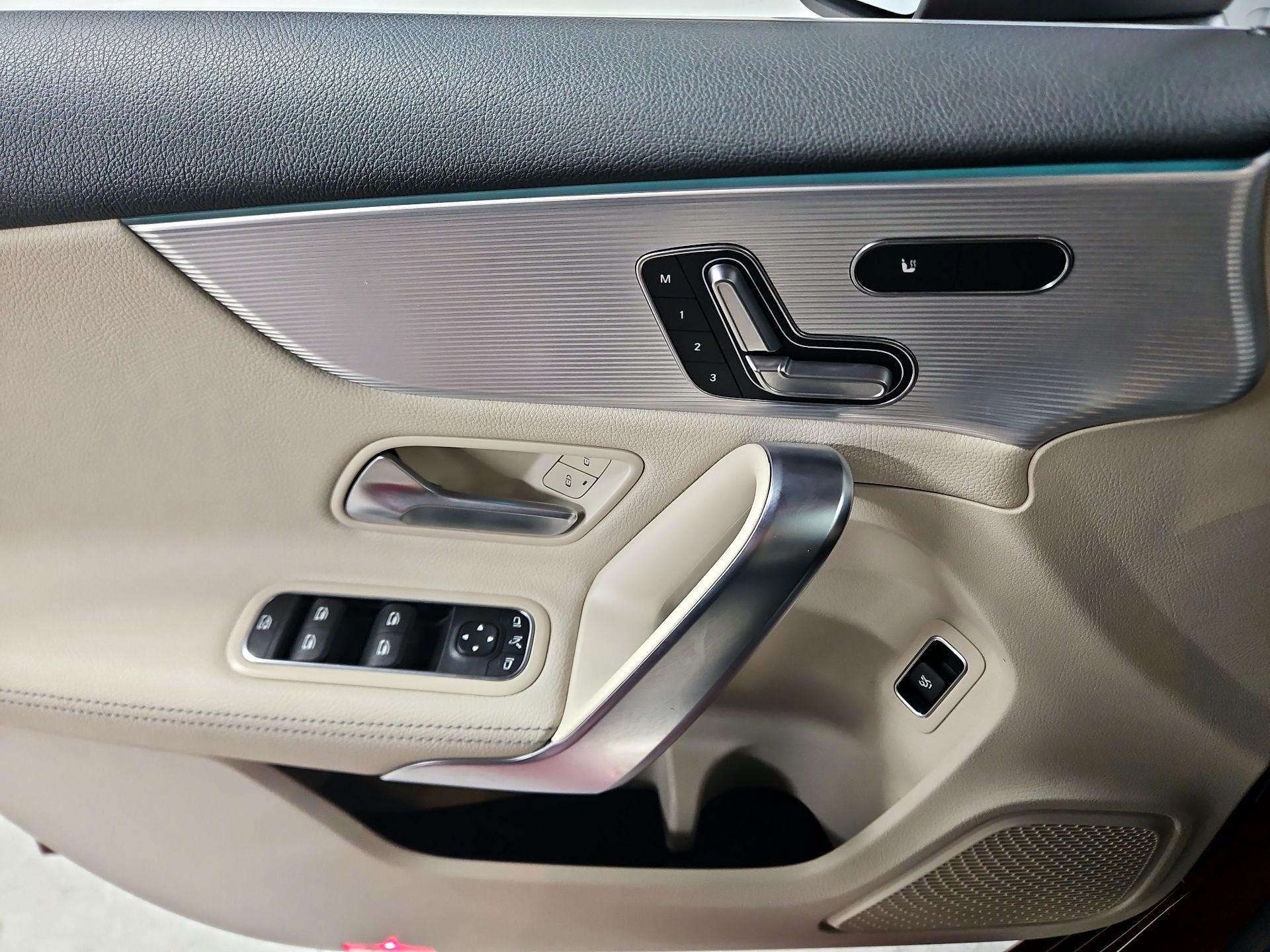 Thumbnail: 2021 Mercedes-Benz A-Class - 12