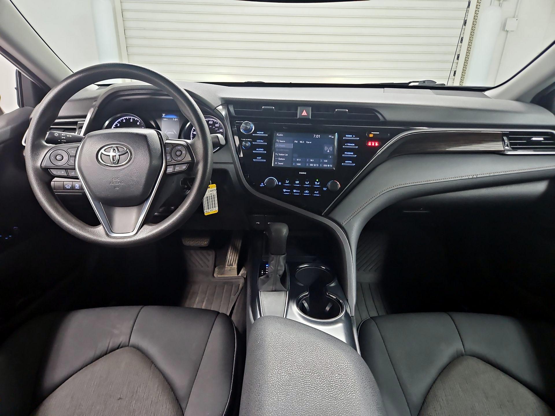 Thumbnail: 2020 Toyota Camry - 9