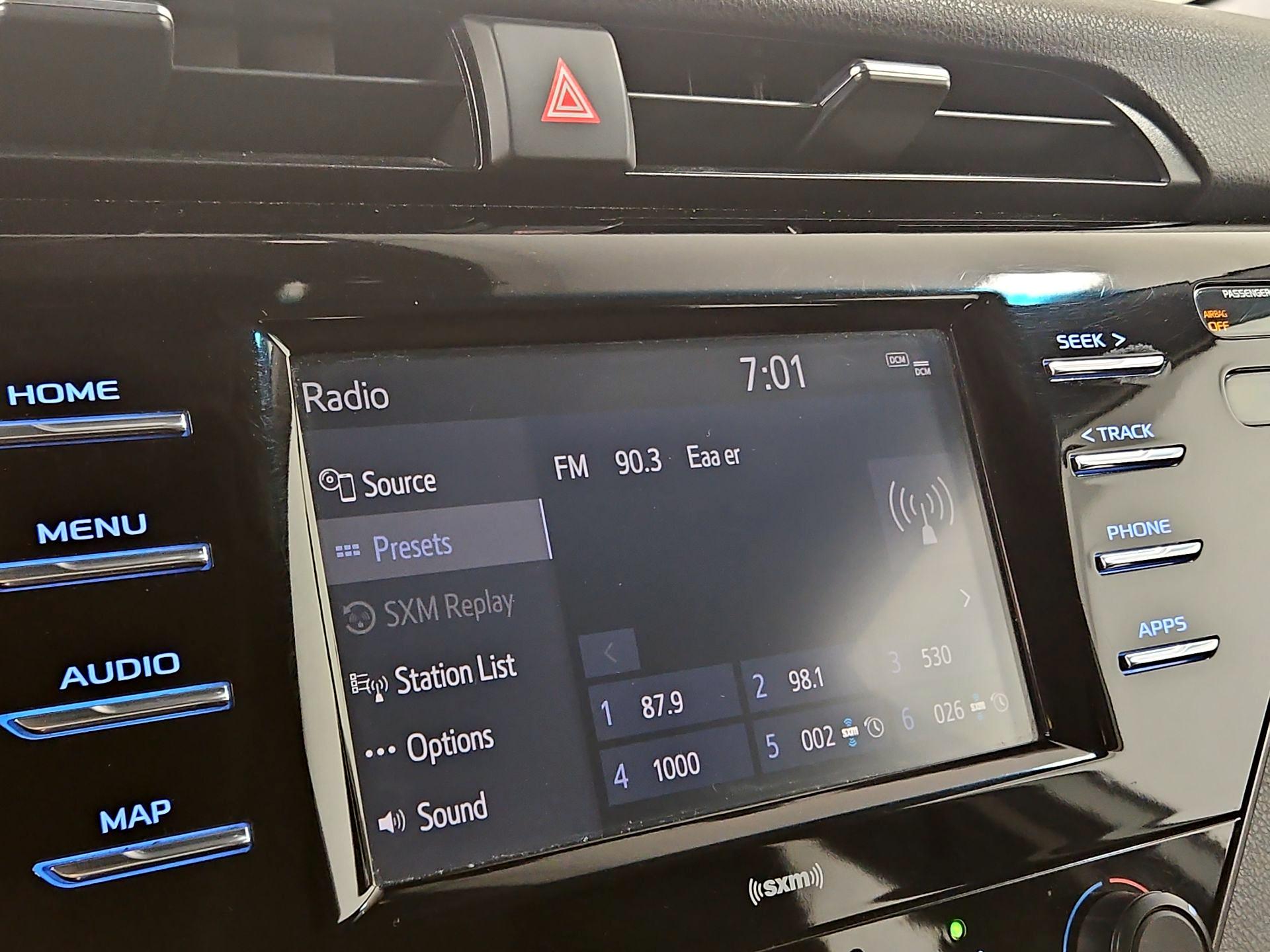 Thumbnail: 2020 Toyota Camry - 15